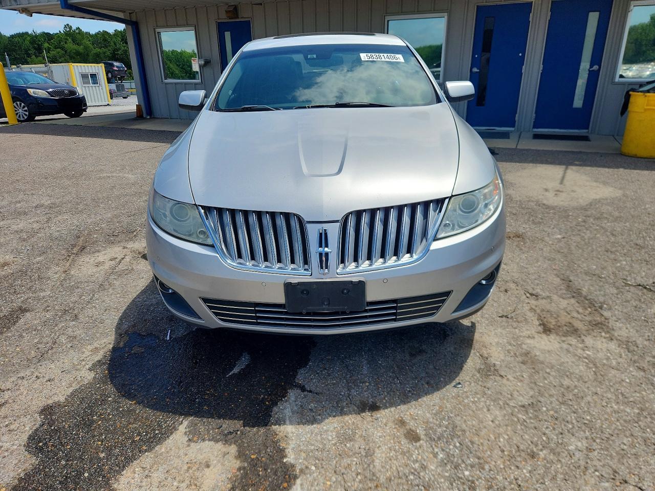 2009 Lincoln Mks Silver vin: 1LNHM94R69G618637