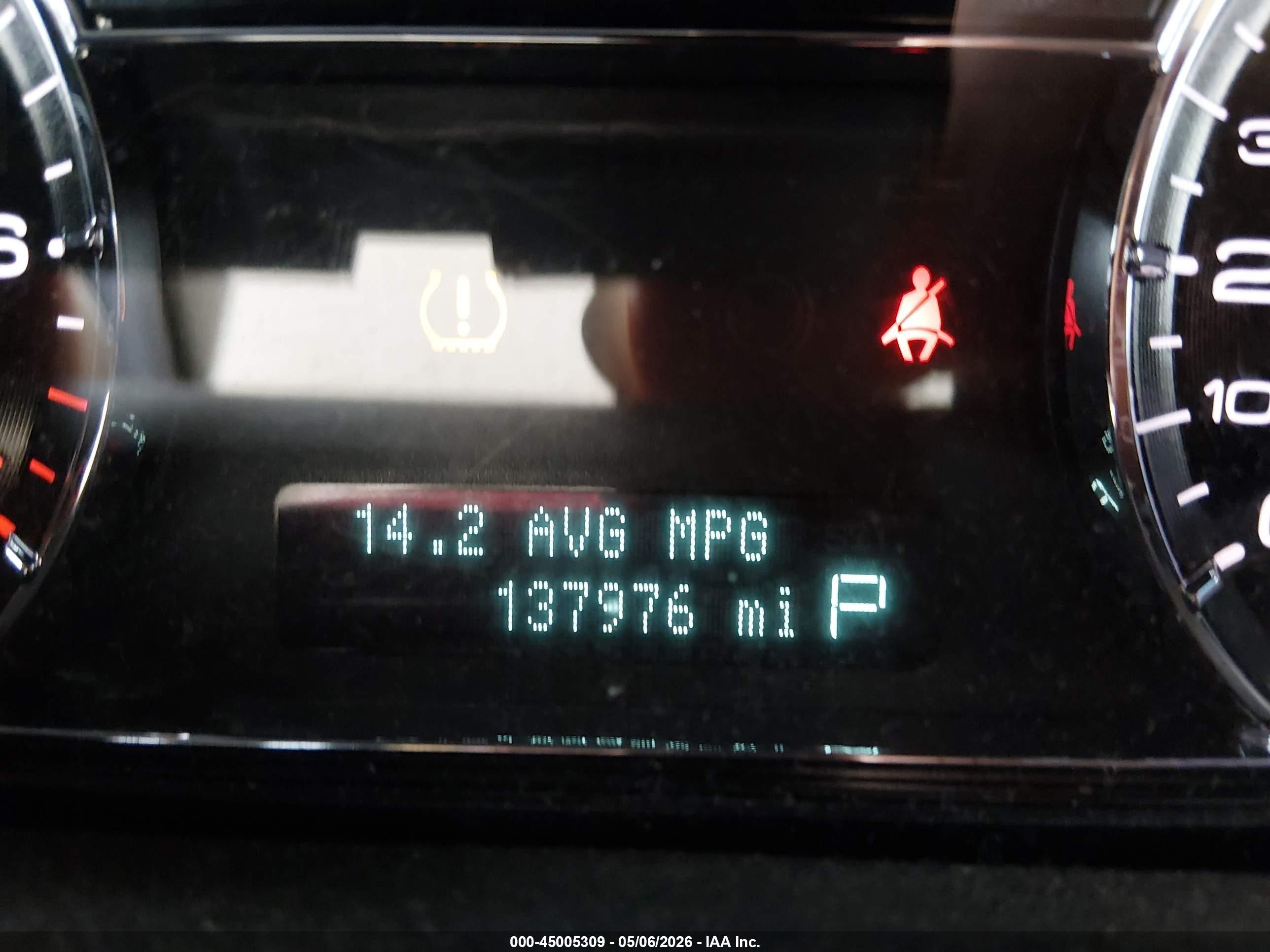 2009 Lincoln Mks   White vin: 1LNHM94R69G635650