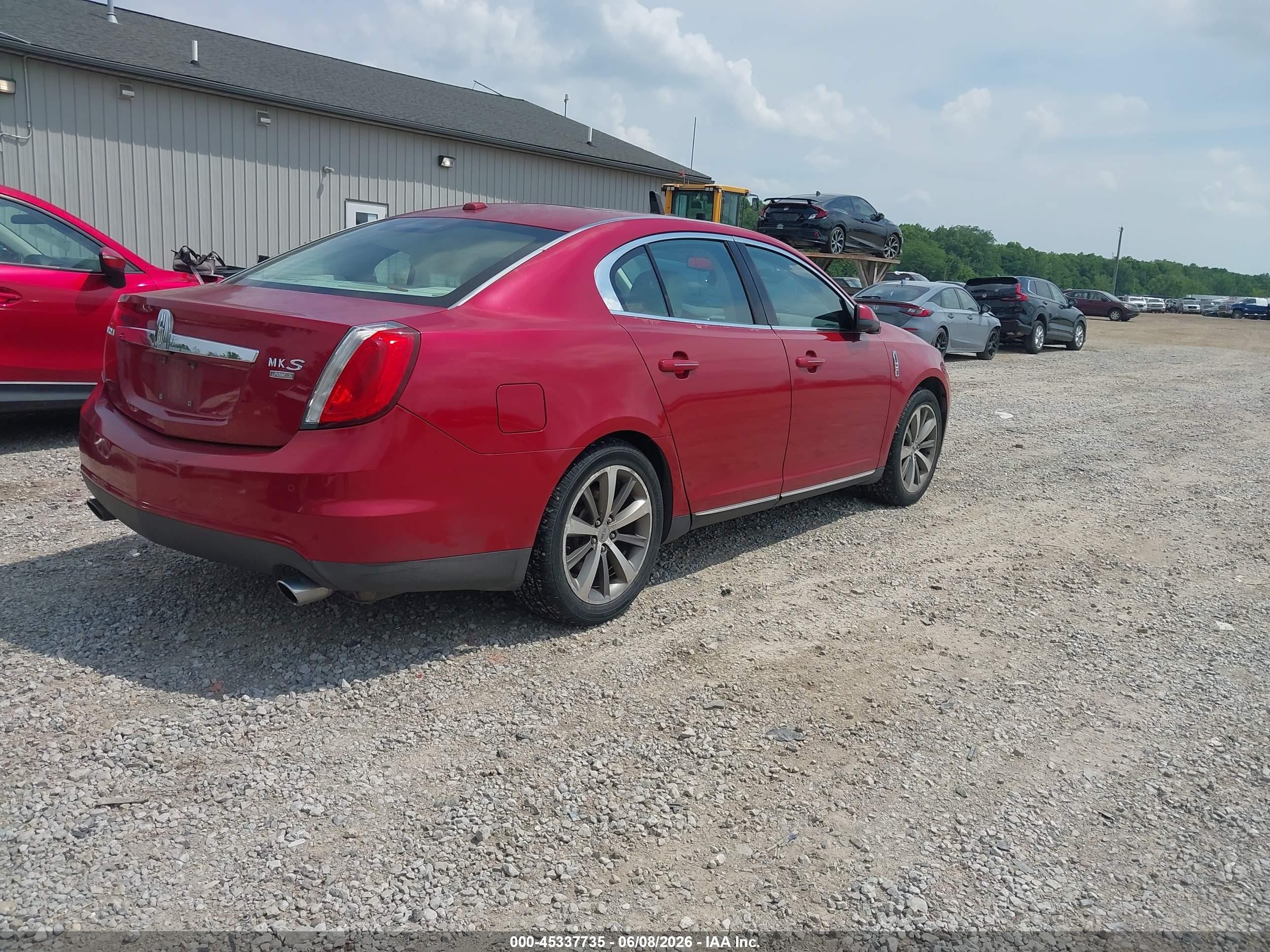 2009 Lincoln Mks   Red vin: 1LNHM94R79G606254