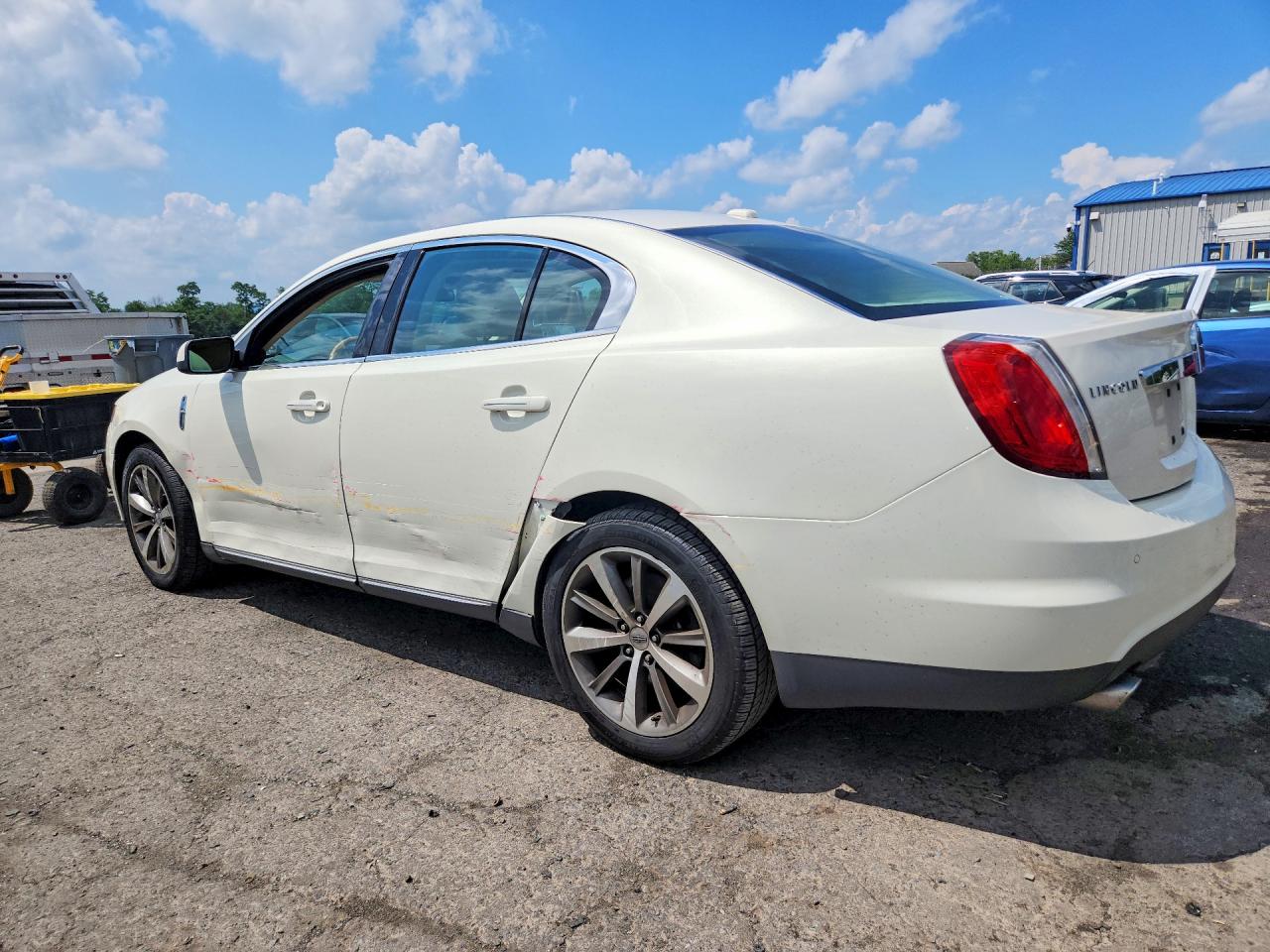2009 Lincoln Mks Белый vin: 1LNHM94R79G615004