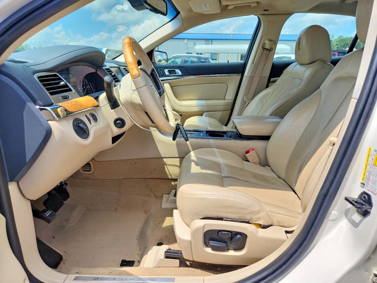 2009 Lincoln Mks Белый vin: 1LNHM94R79G615004