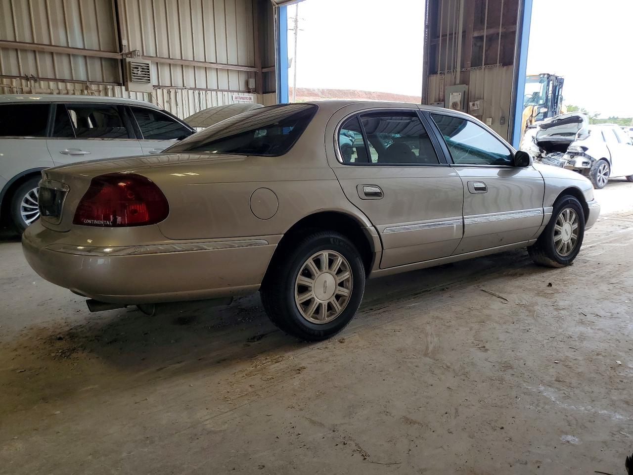 2001 Lincoln Continental Gray vin: 1LNHM97V01Y720555