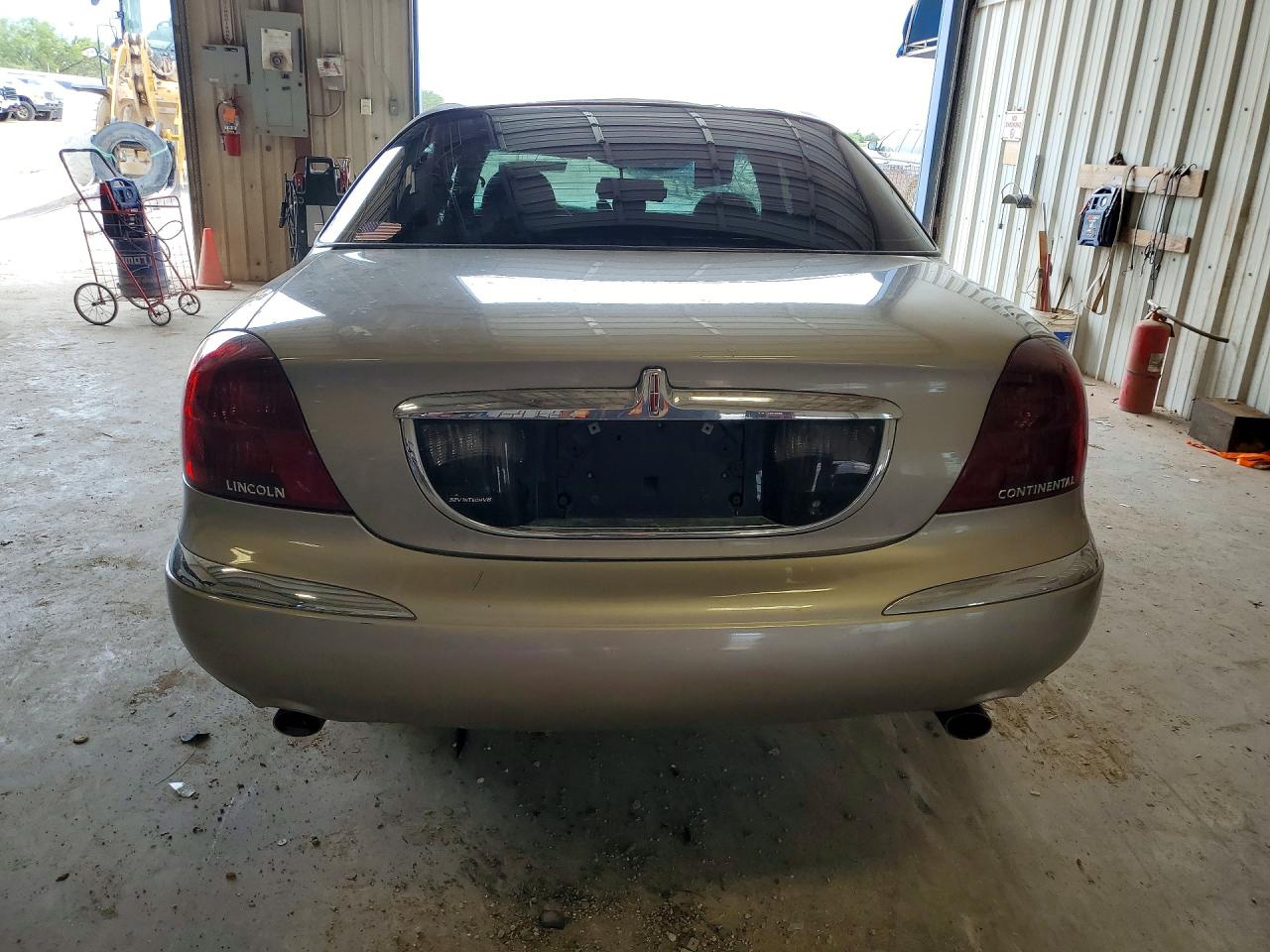 2001 Lincoln Continental Gray vin: 1LNHM97V01Y720555