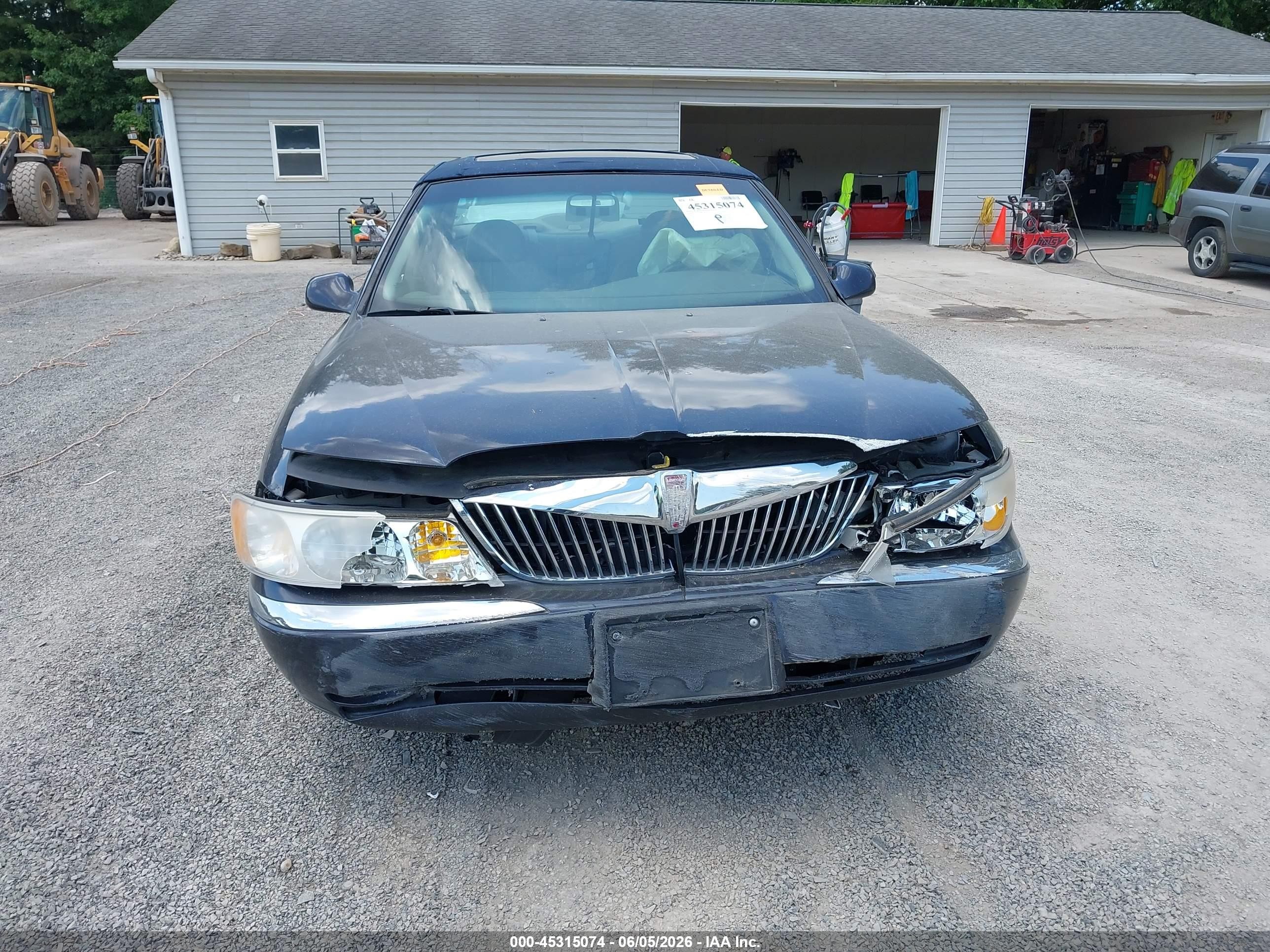 2000 Lincoln Continental Black vin: 1LNHM97V0YY764291