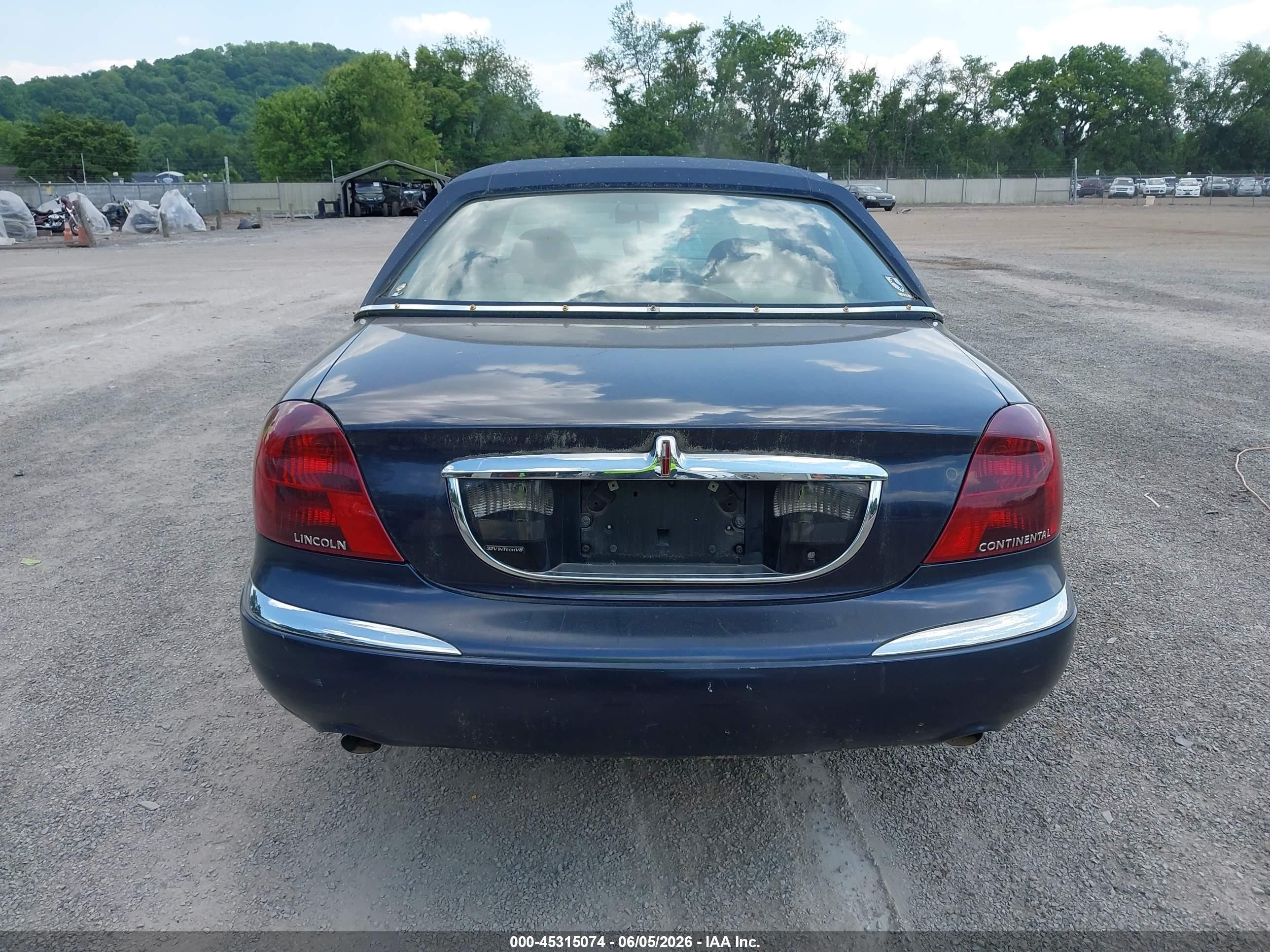 2000 Lincoln Continental Black vin: 1LNHM97V0YY764291