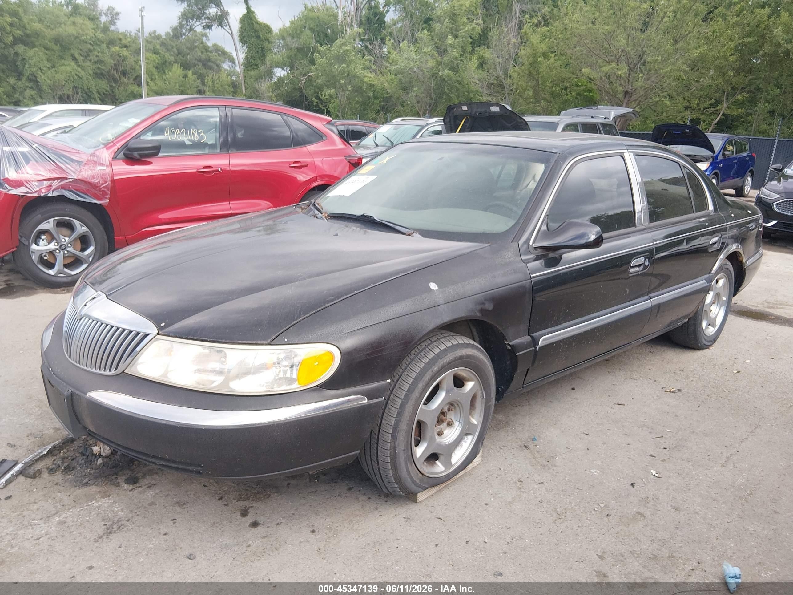 2000 Lincoln Continental   Black vin: 1LNHM97V0YY779745