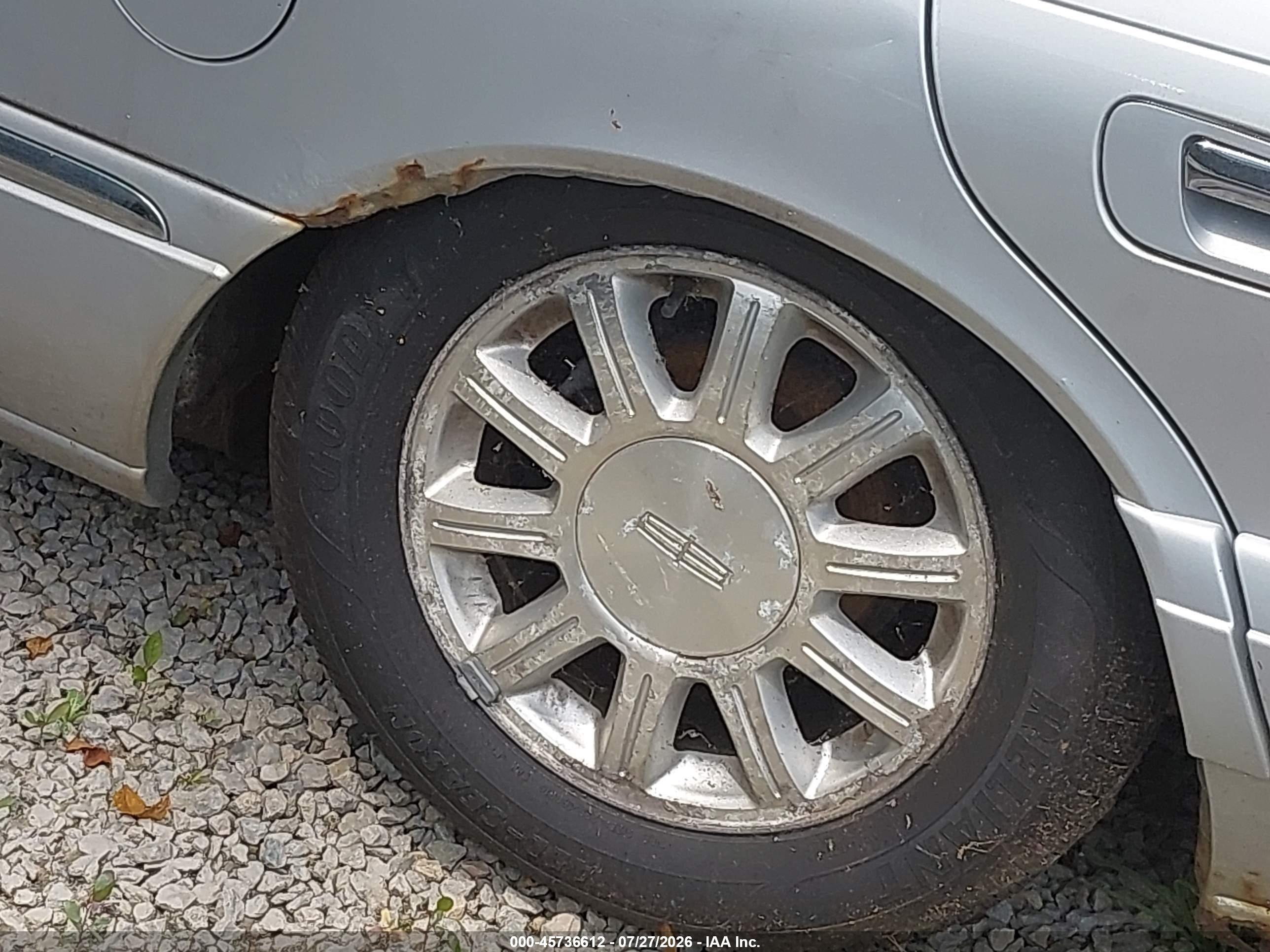 2000 Lincoln Continental   Gray vin: 1LNHM97V0YY814655