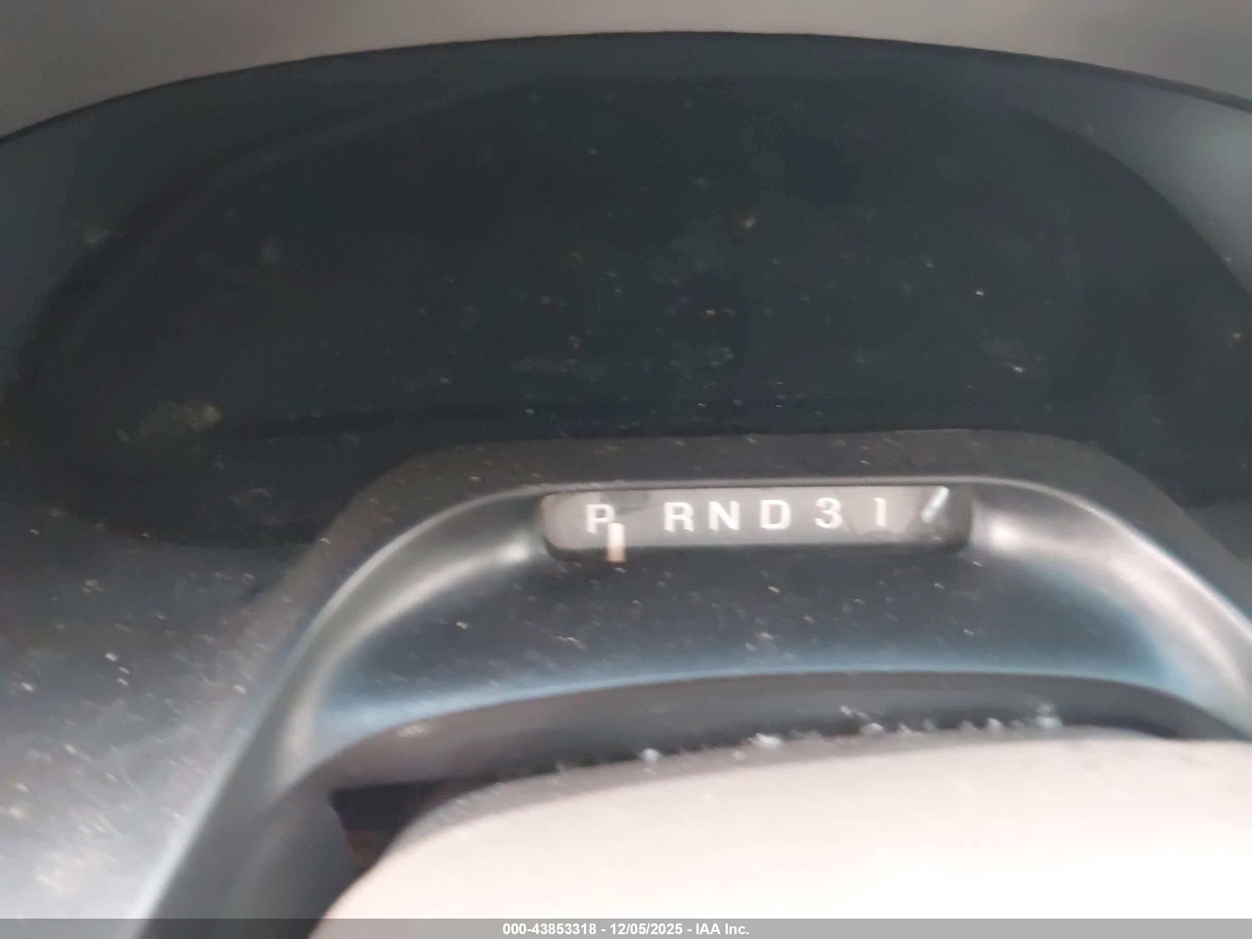1999 Lincoln Continental   Champagne vin: 1LNHM97V1XY697540