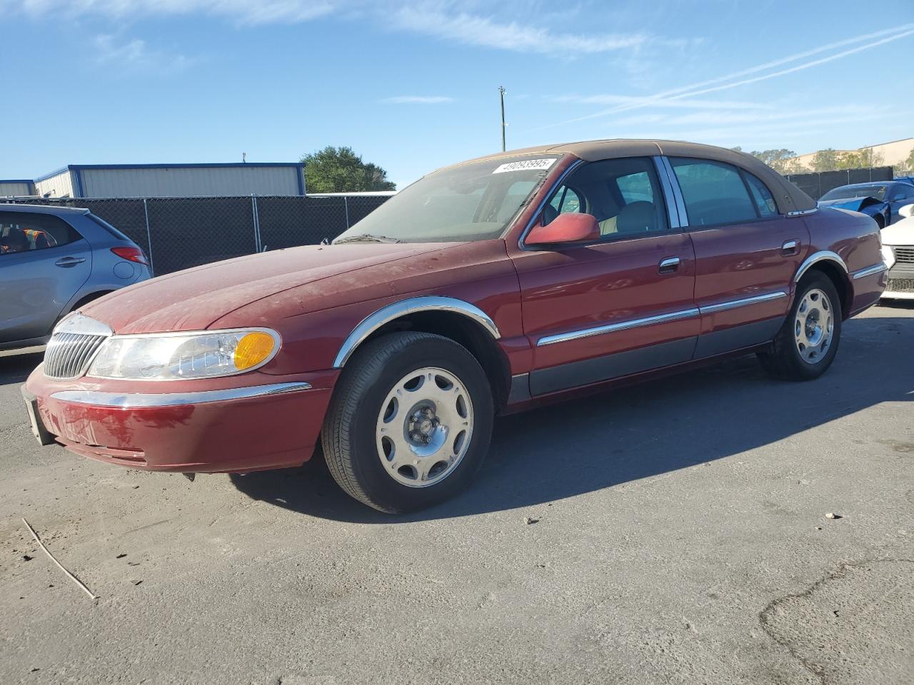 1LNHM97V1XY700632