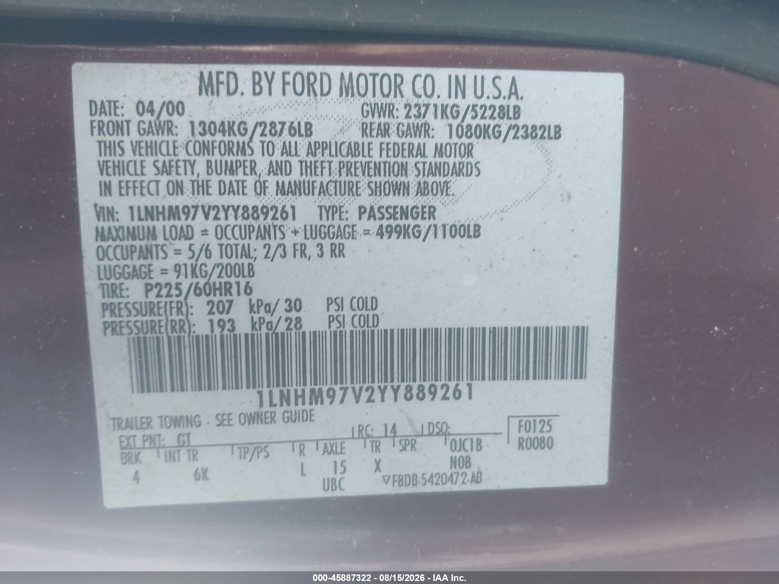 2000 Lincoln Continental   Maroon vin: 1LNHM97V2YY889261