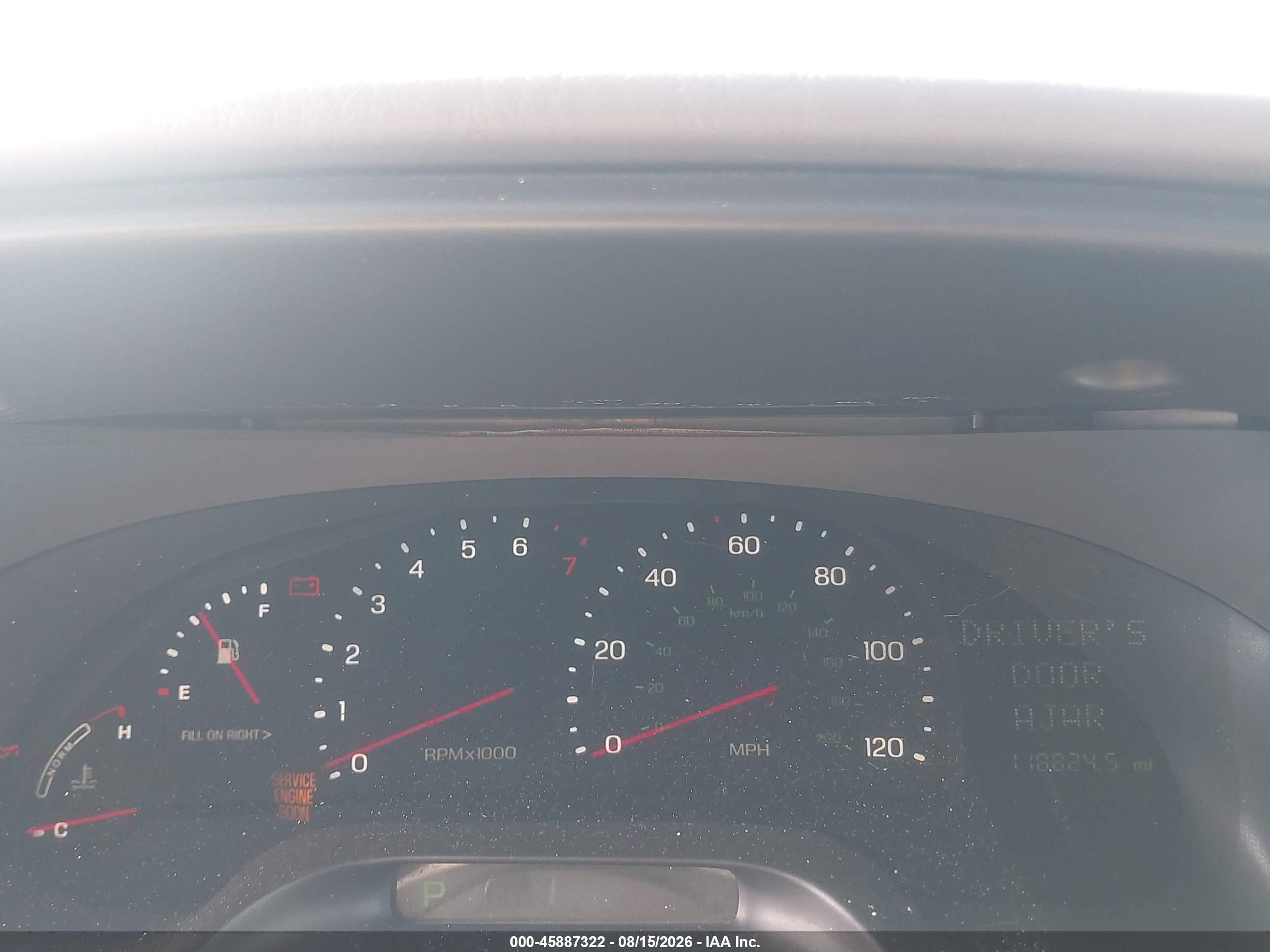 2000 Lincoln Continental   Maroon vin: 1LNHM97V2YY889261