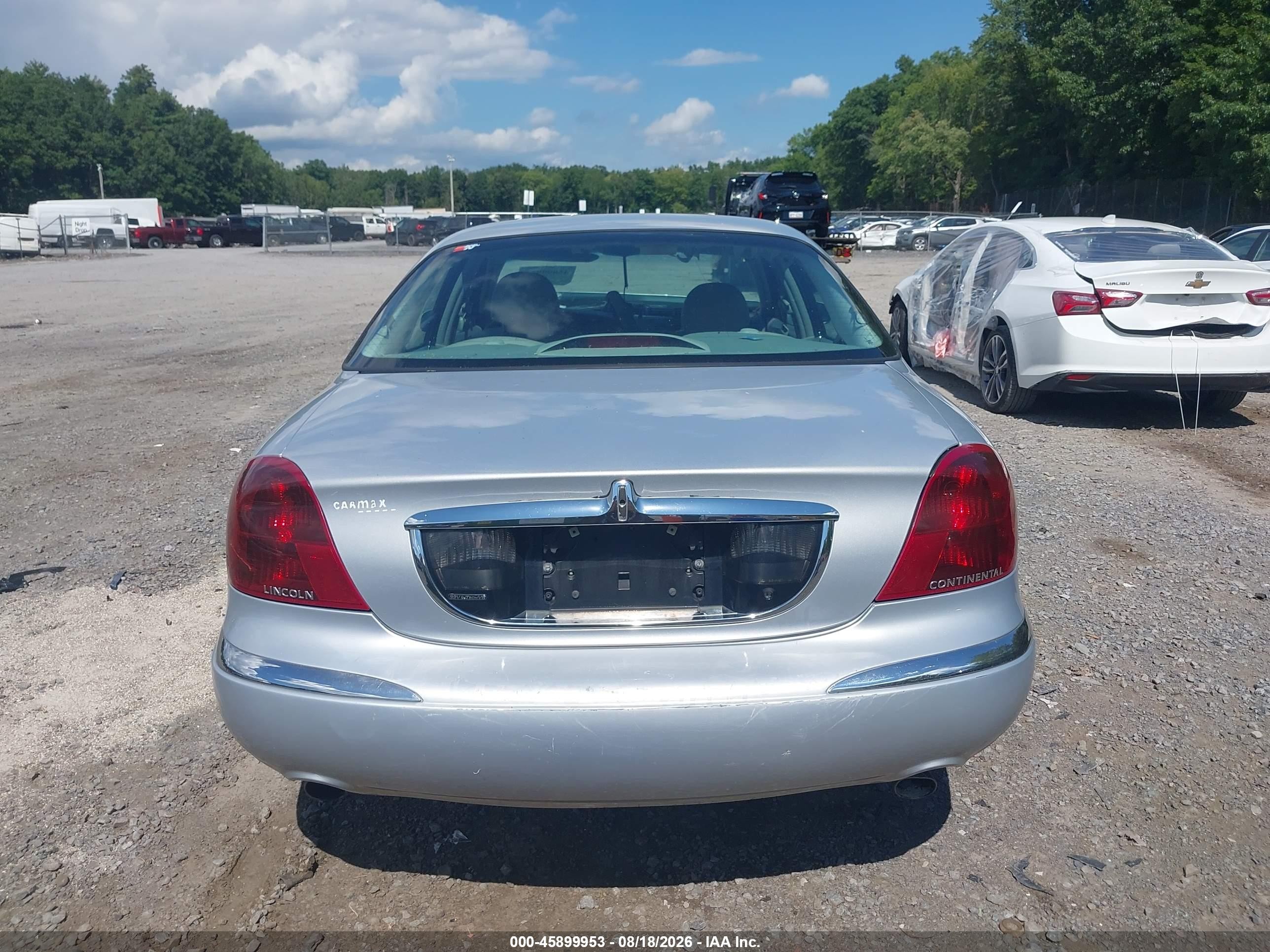 2002 Lincoln Continental   Silver vin: 1LNHM97V52Y616922