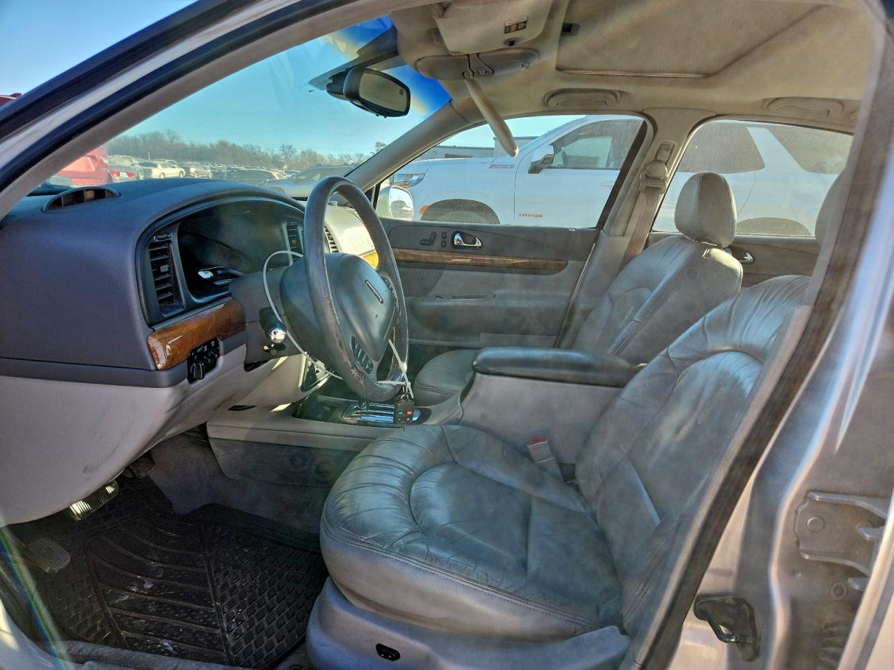 1999 Lincoln Continental Gray vin: 1LNHM97V5XY610030