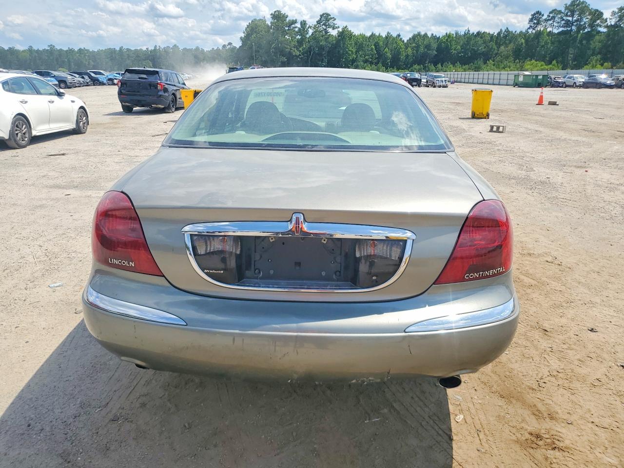 2000 Lincoln Continental Gray vin: 1LNHM97V6YY802557