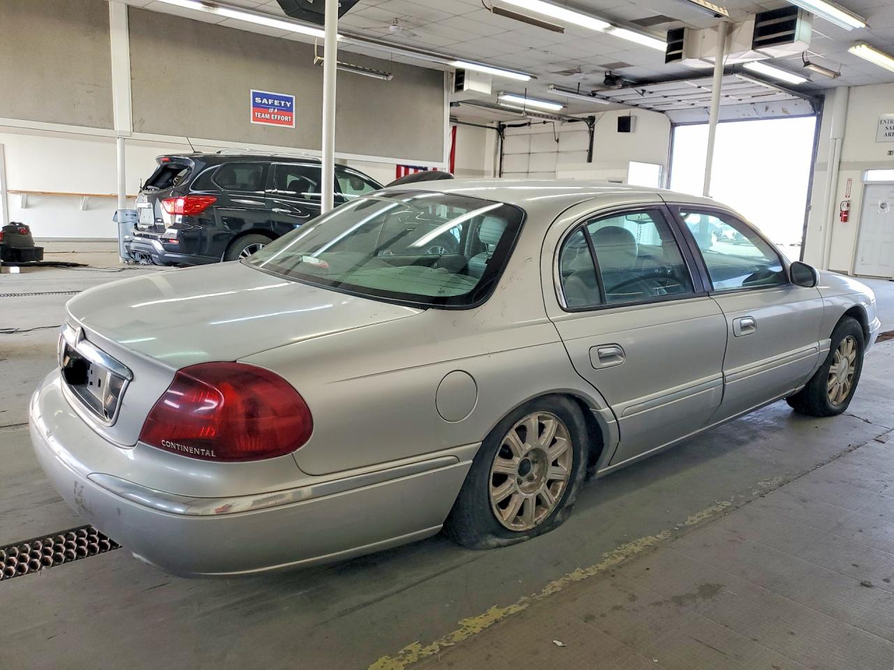 2000 Lincoln Continental Gray vin: 1LNHM97VXYY785682