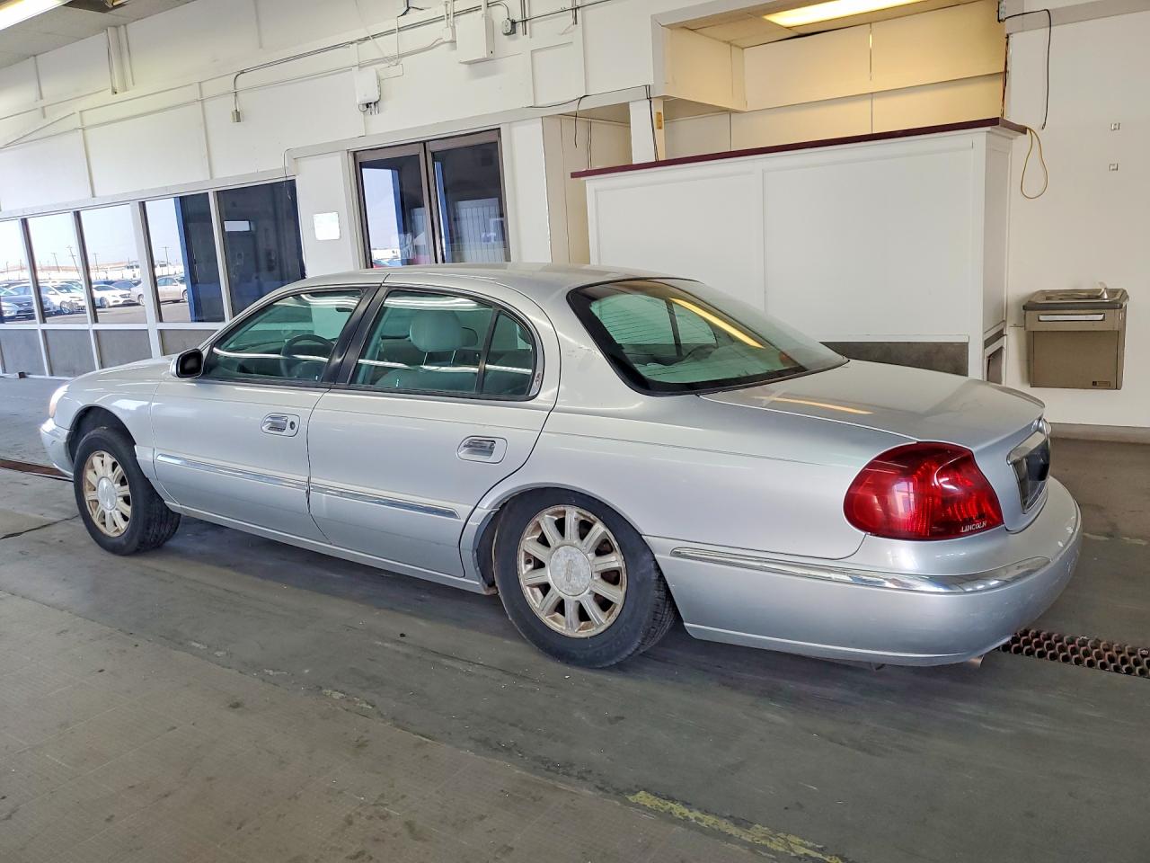 2000 Lincoln Continental Gray vin: 1LNHM97VXYY785682