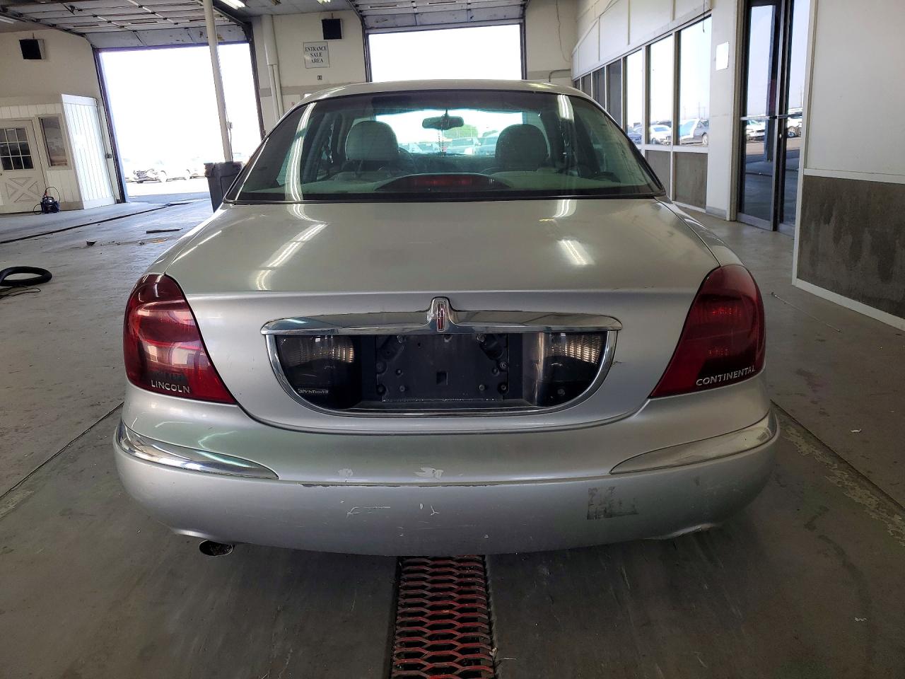 2000 Lincoln Continental Gray vin: 1LNHM97VXYY785682