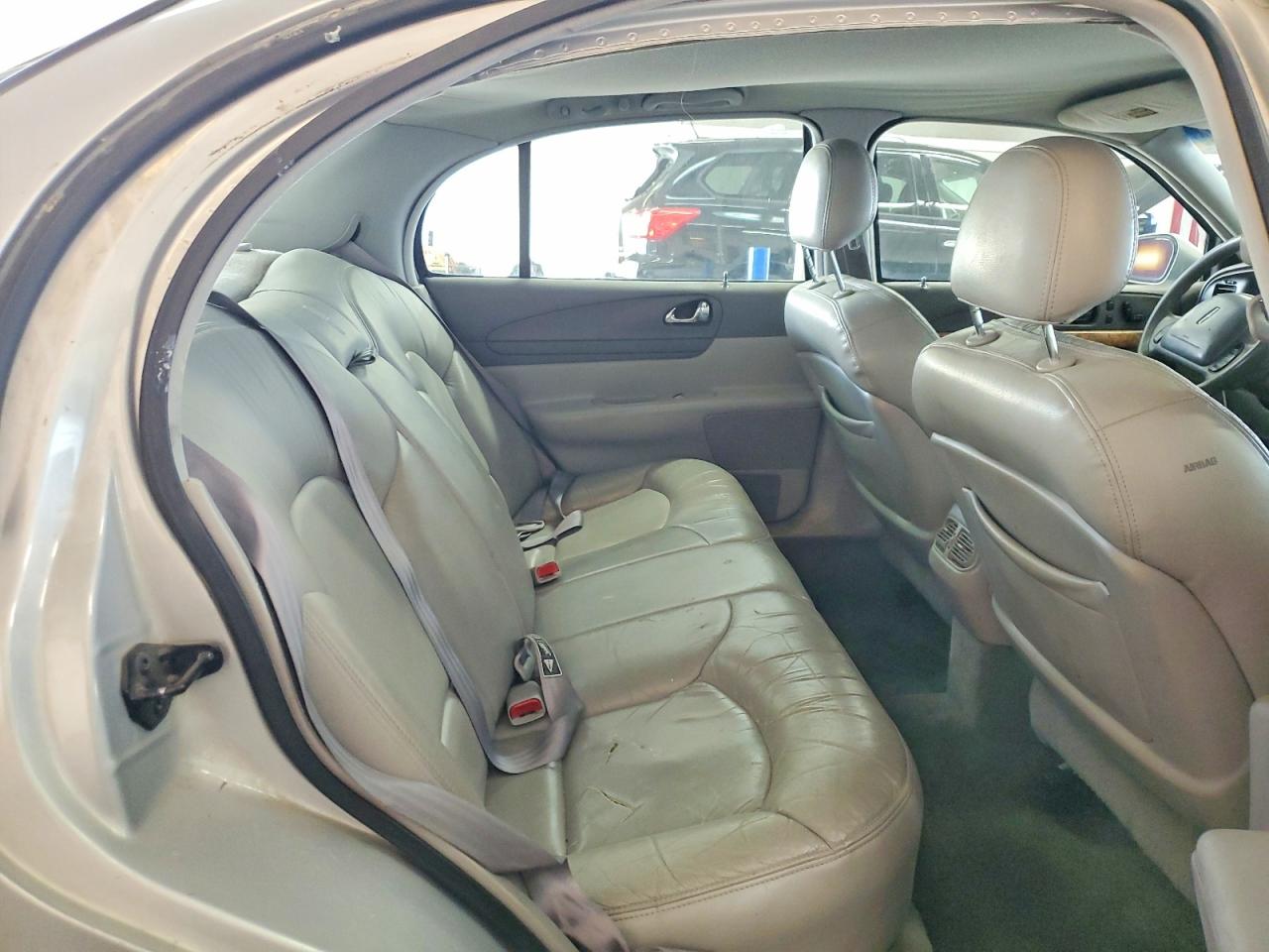 2000 Lincoln Continental Gray vin: 1LNHM97VXYY785682