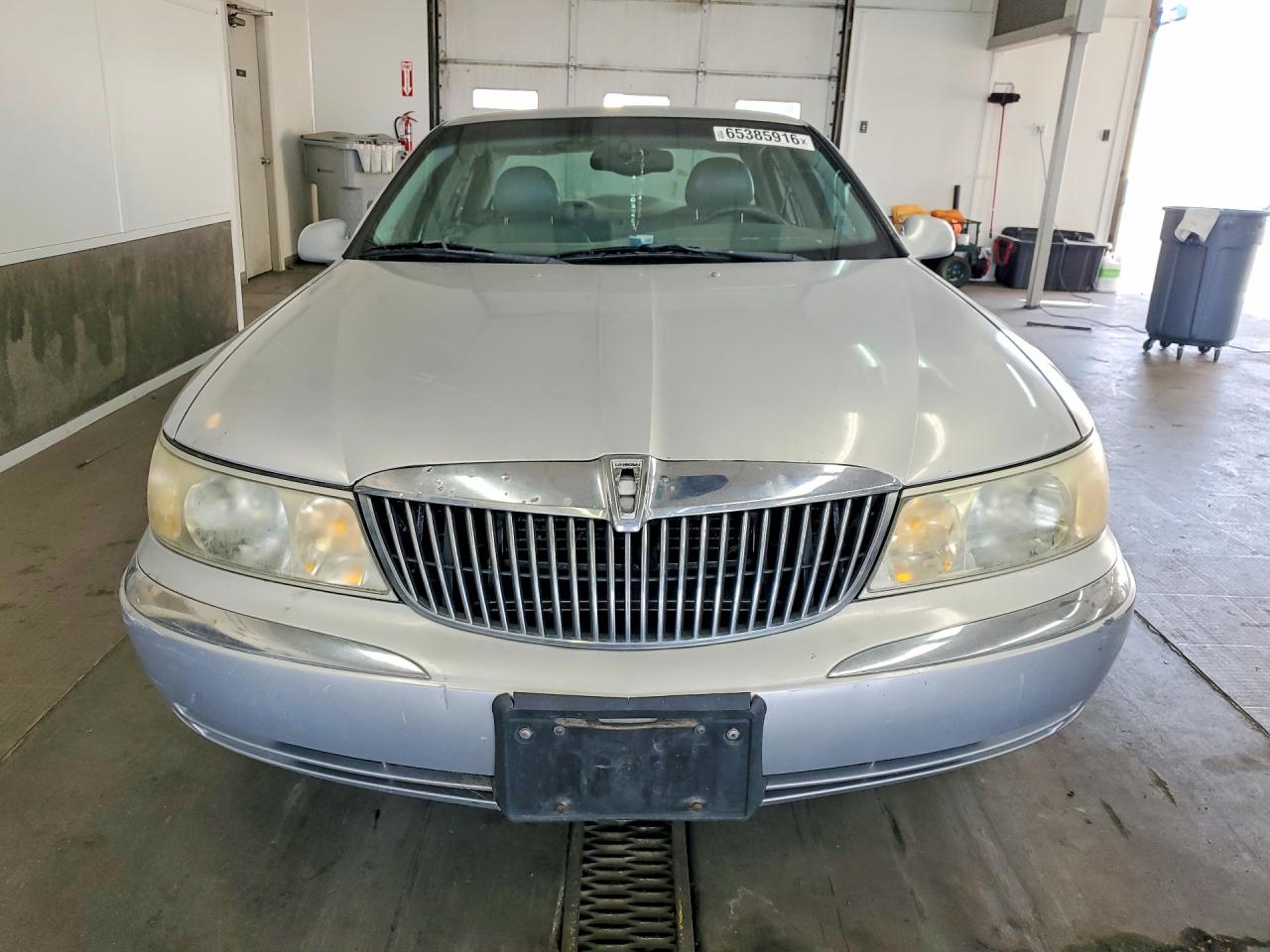 2000 Lincoln Continental Gray vin: 1LNHM97VXYY785682