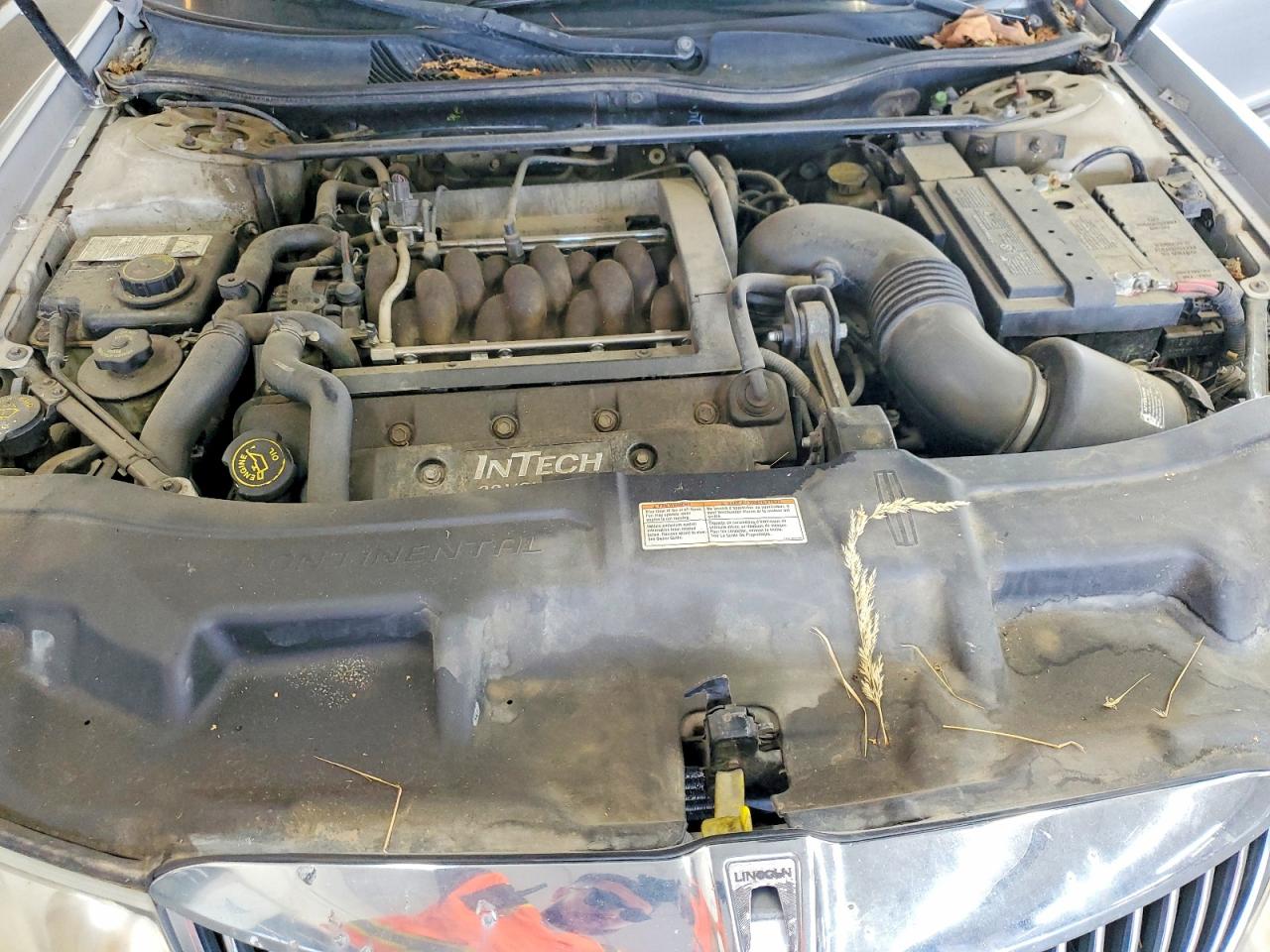2000 Lincoln Continental Gray vin: 1LNHM97VXYY785682