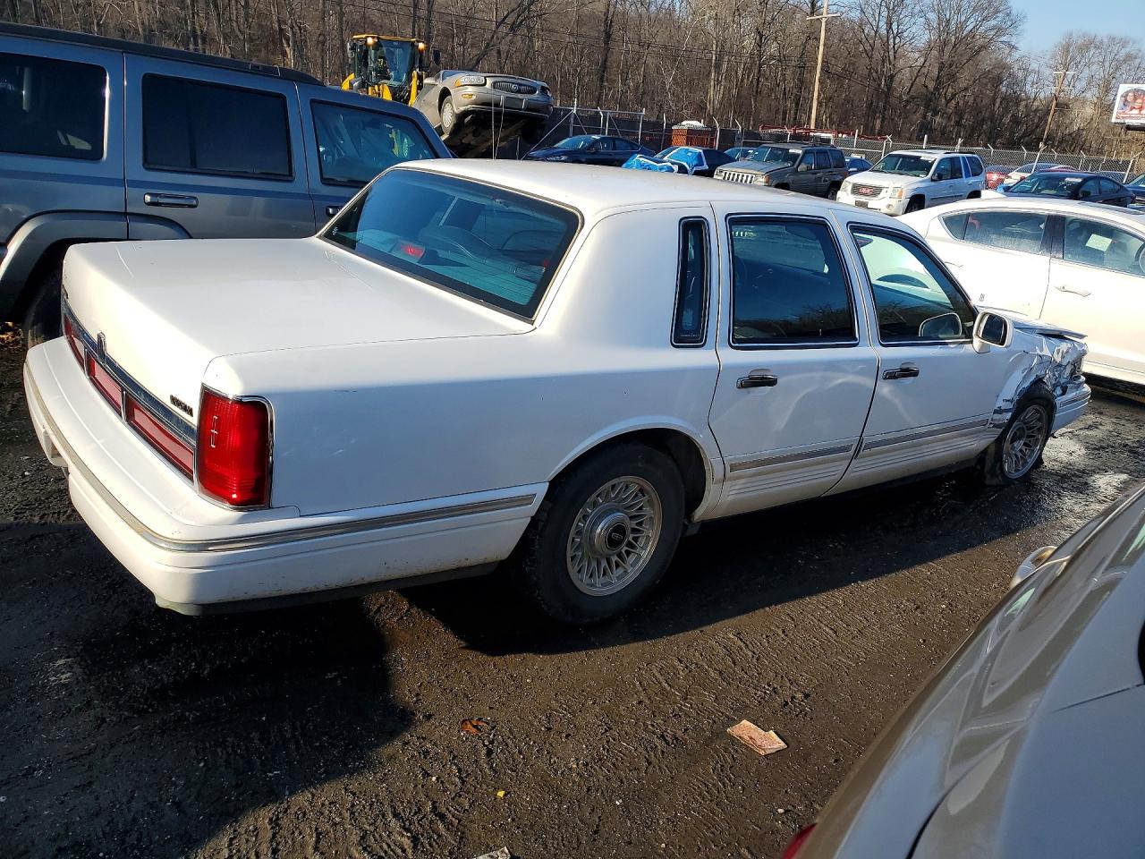 1995 Lincoln Town Car Executive Белый vin: 1LNLM81W1SY619578