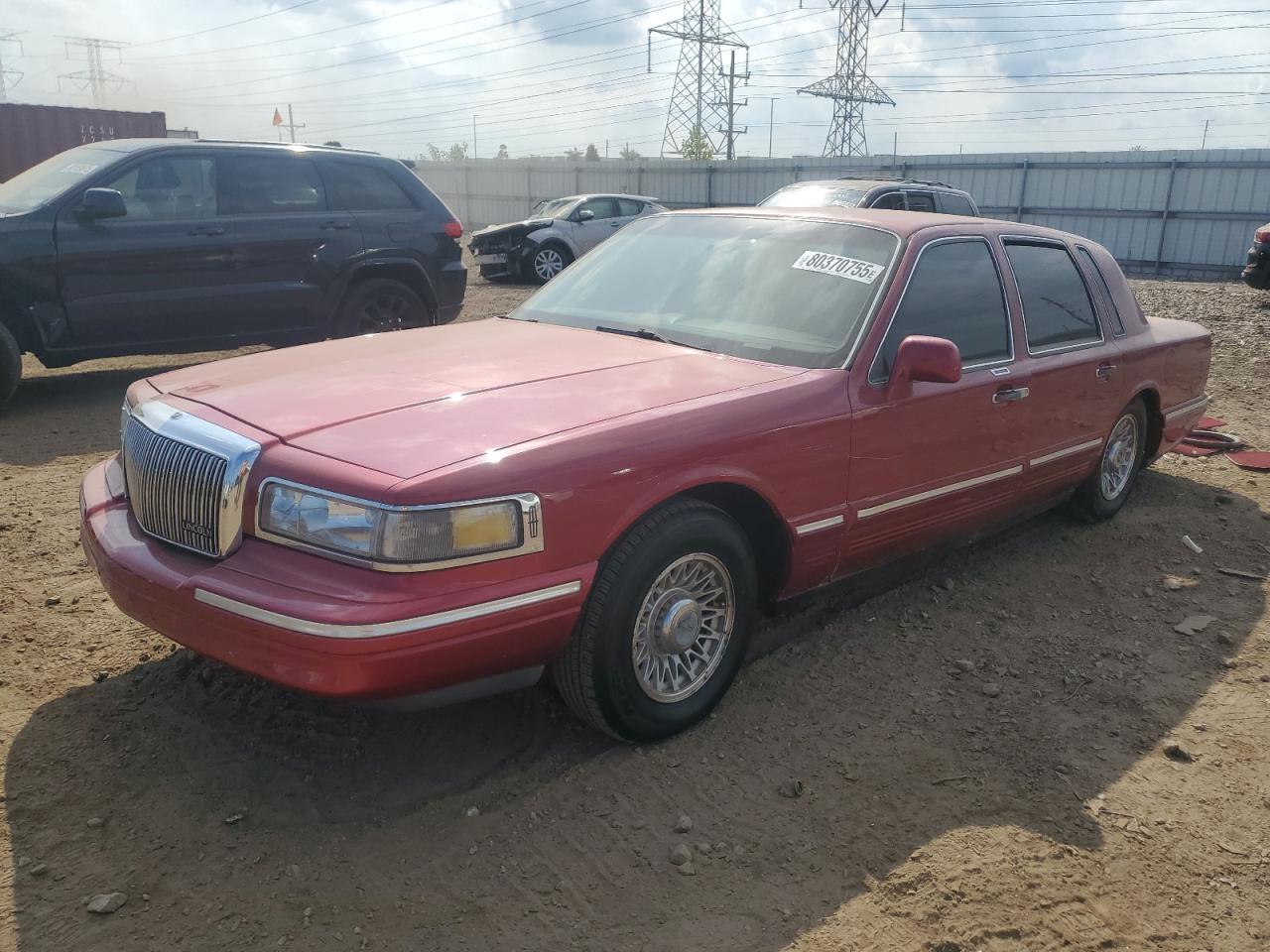 1995 Lincoln Town Car Executive Red vin: 1LNLM81W1SY732611