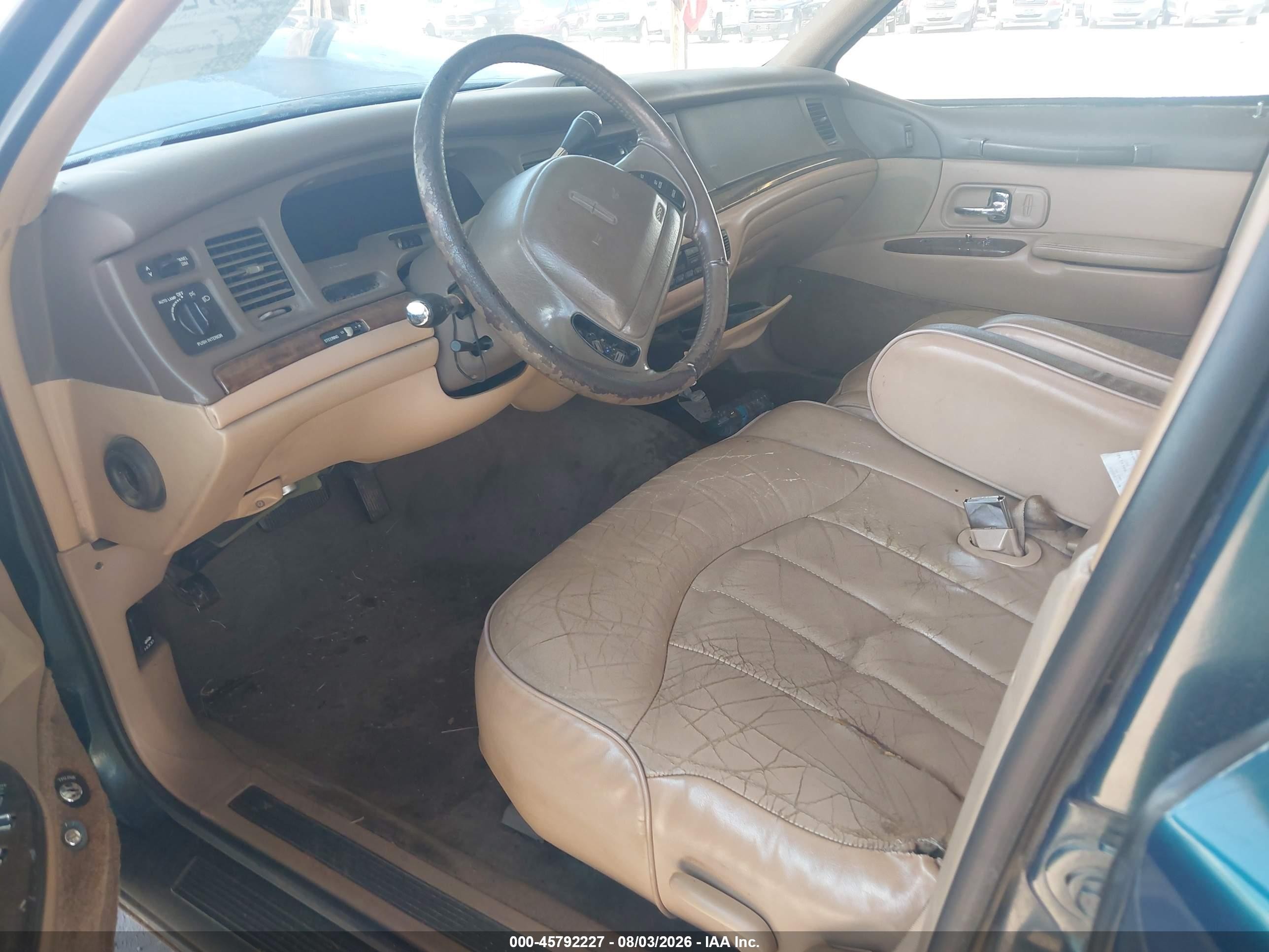 1997 Lincoln Town Car Executive Blue vin: 1LNLM81W4VY744000