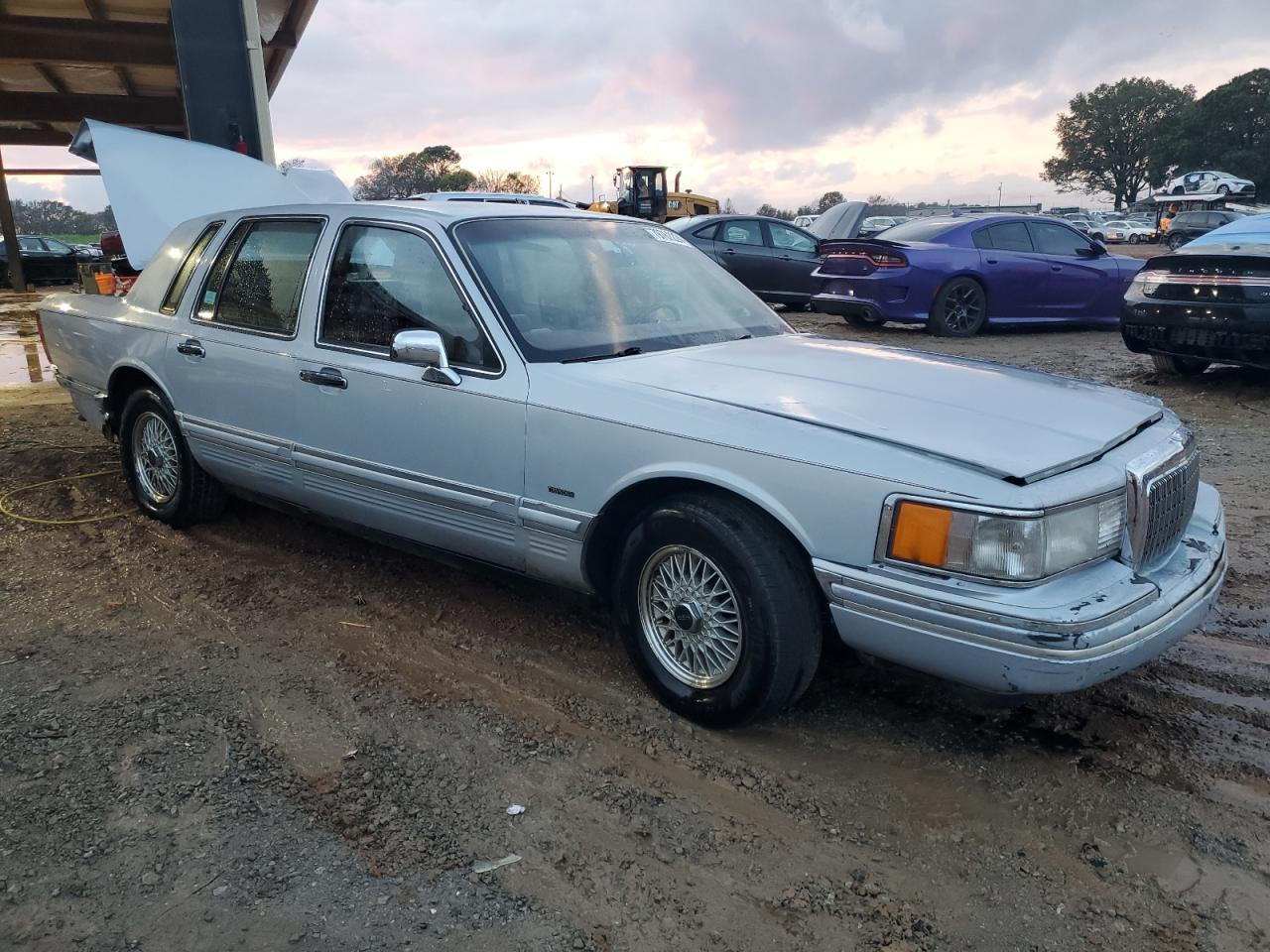 1993 Lincoln Town Car Executive Blue vin: 1LNLM81W7PY616000
