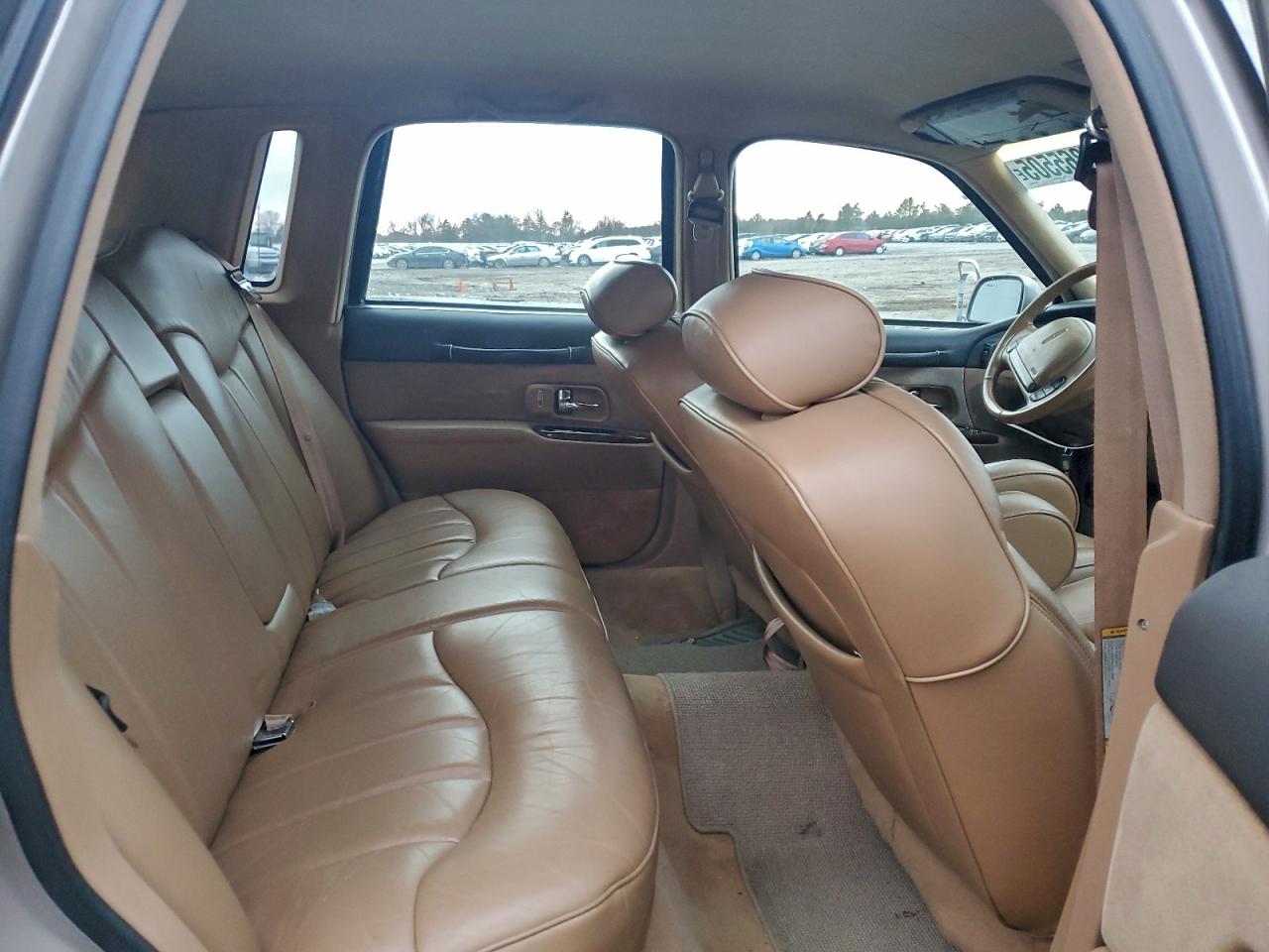 1995 Lincoln Town Car Executive Beige vin: 1LNLM81W7SY603062