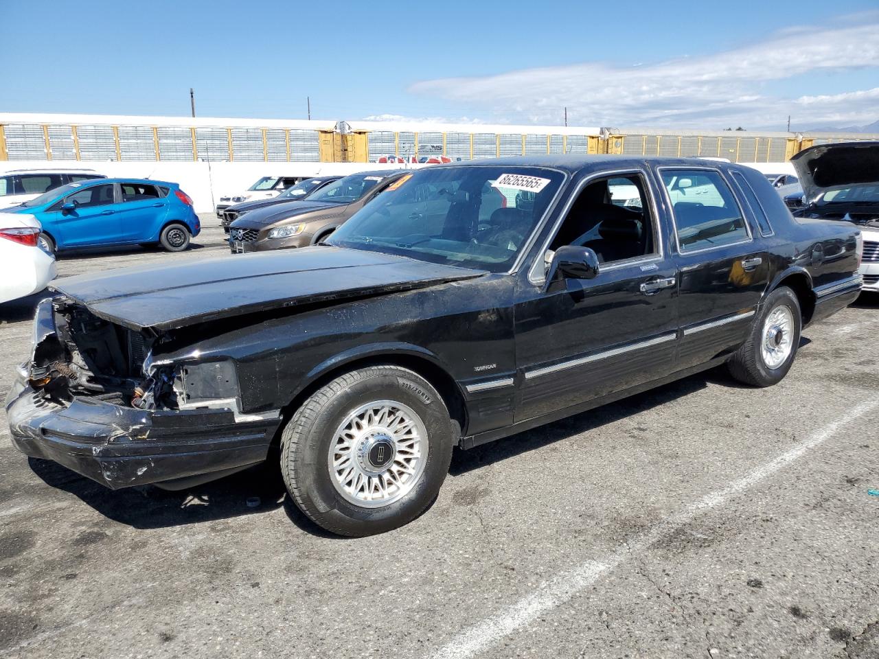 1995 Lincoln Town Car Executive Black vin: 1LNLM81W7SY682393
