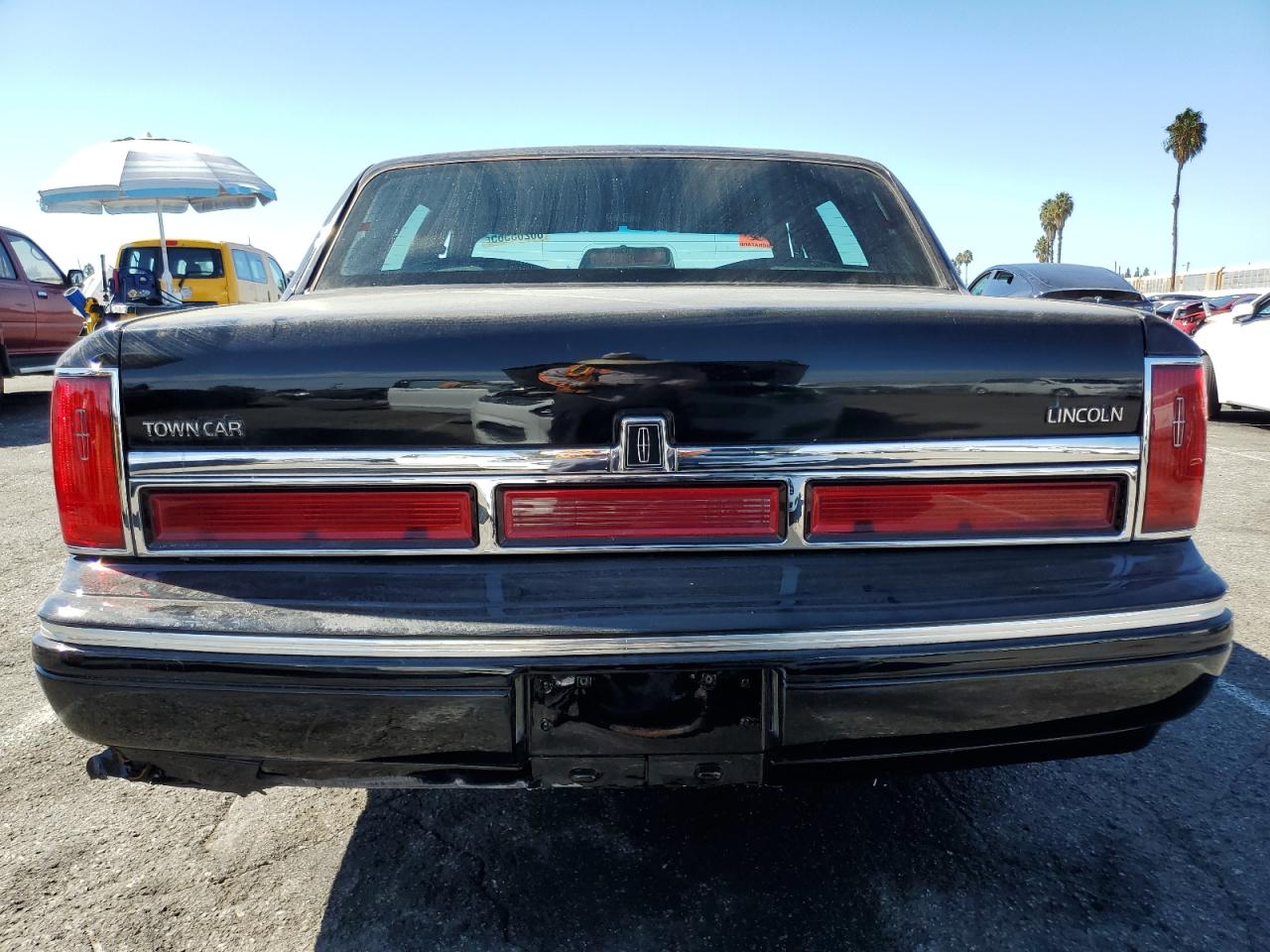 1995 Lincoln Town Car Executive Black vin: 1LNLM81W7SY682393
