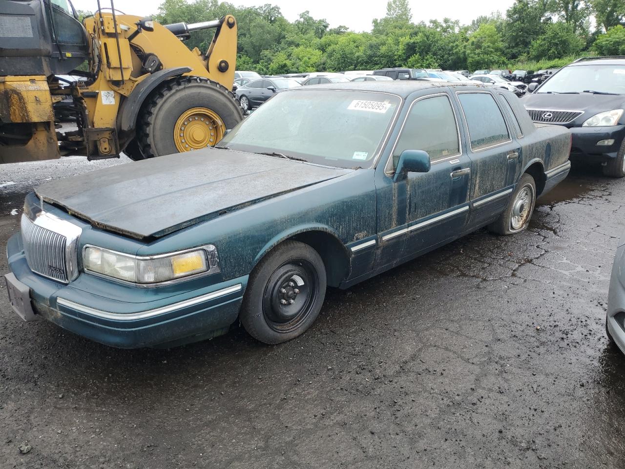1995 Lincoln Town Car Executive Green vin: 1LNLM81W7SY707938