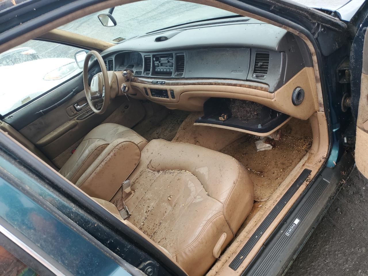 1995 Lincoln Town Car Executive Green vin: 1LNLM81W7SY707938