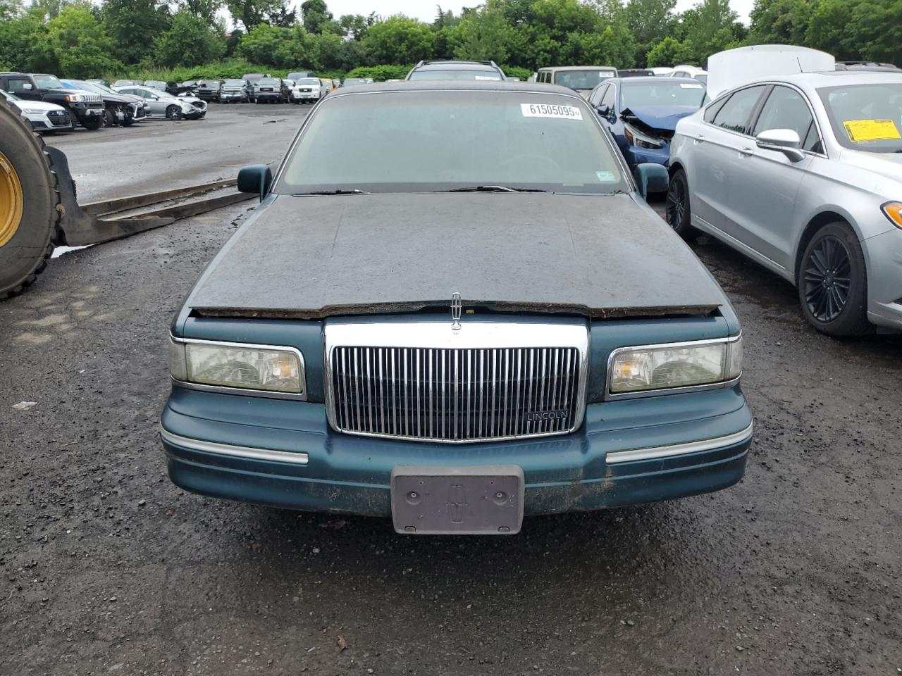 1995 Lincoln Town Car Executive Green vin: 1LNLM81W7SY707938