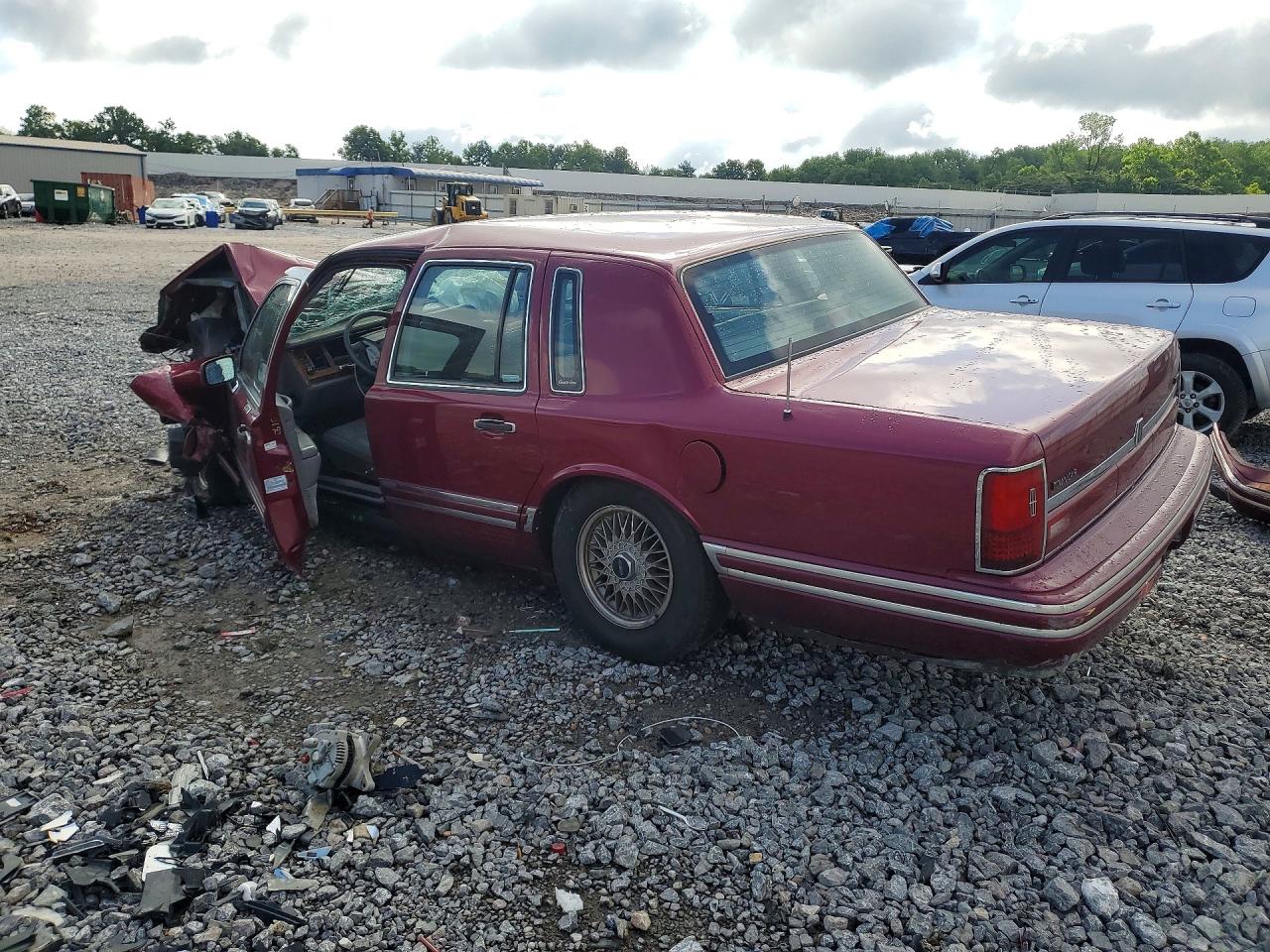 1993 Lincoln Town Car Executive Красный vin: 1LNLM81W8PY773258