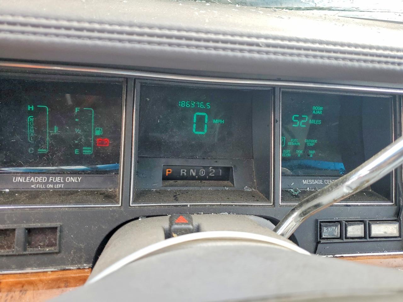 1993 Lincoln Town Car Executive Красный vin: 1LNLM81W8PY773258
