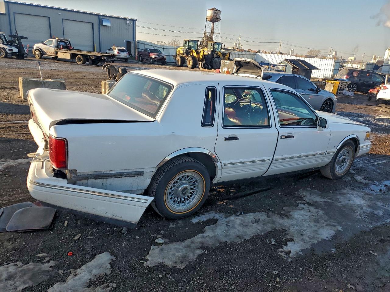 1995 Lincoln Town Car Executive White vin: 1LNLM81W8SY725171