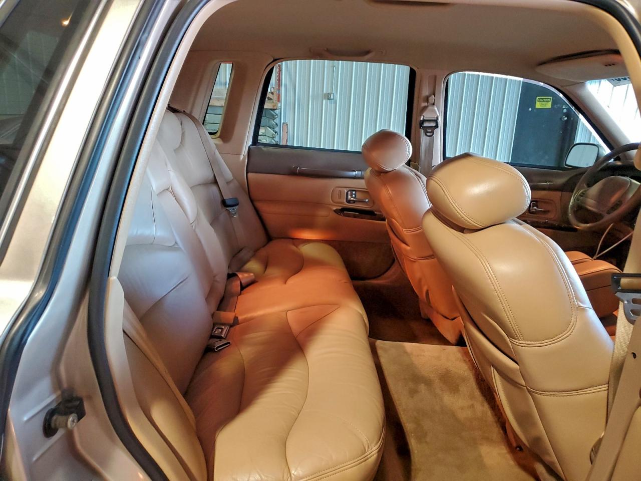 1997 Lincoln Town Car Signature Желто-коричневый vin: 1LNLM82W0VY629781