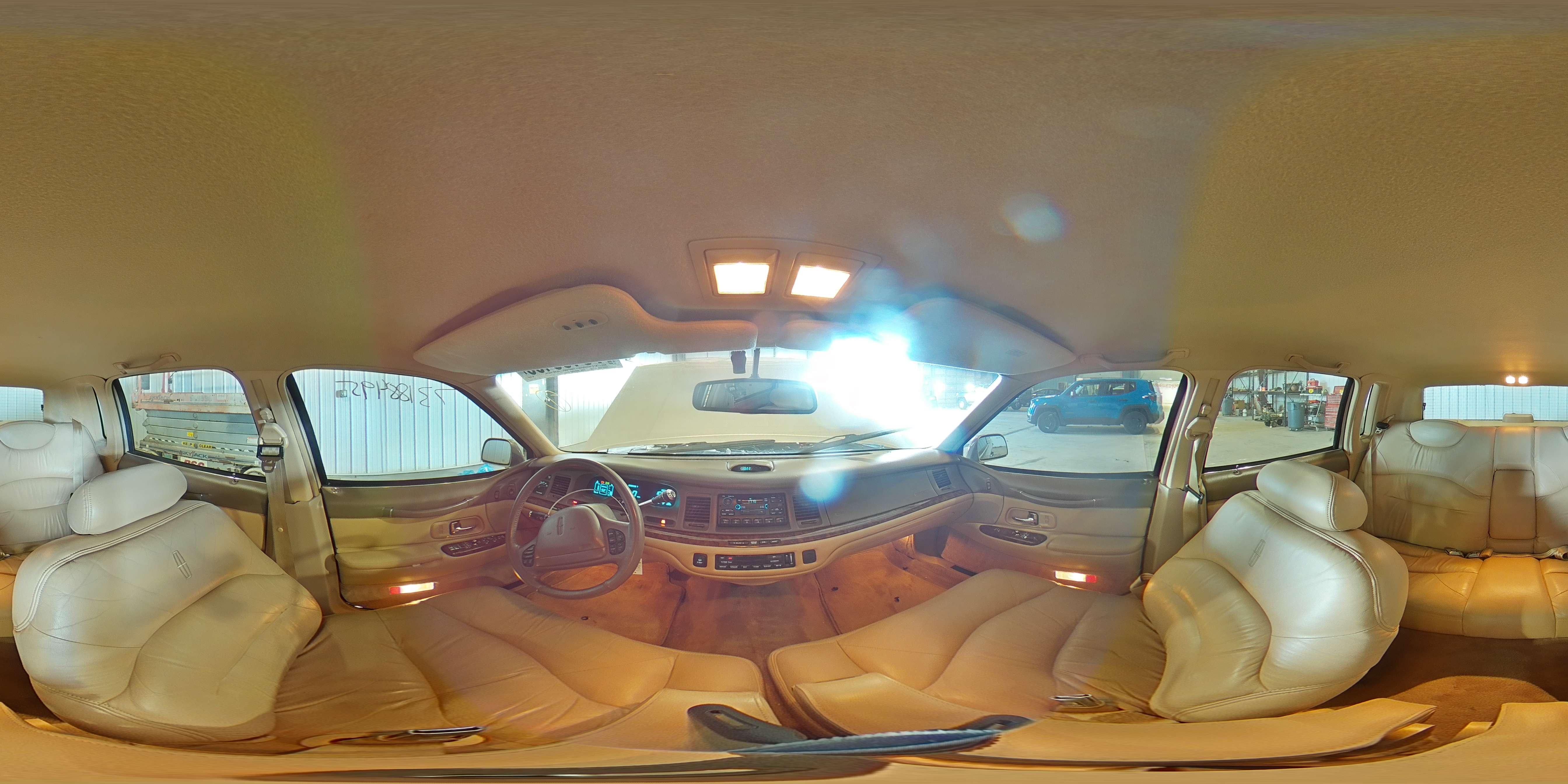 1997 Lincoln Town Car Signature Желто-коричневый vin: 1LNLM82W0VY629781