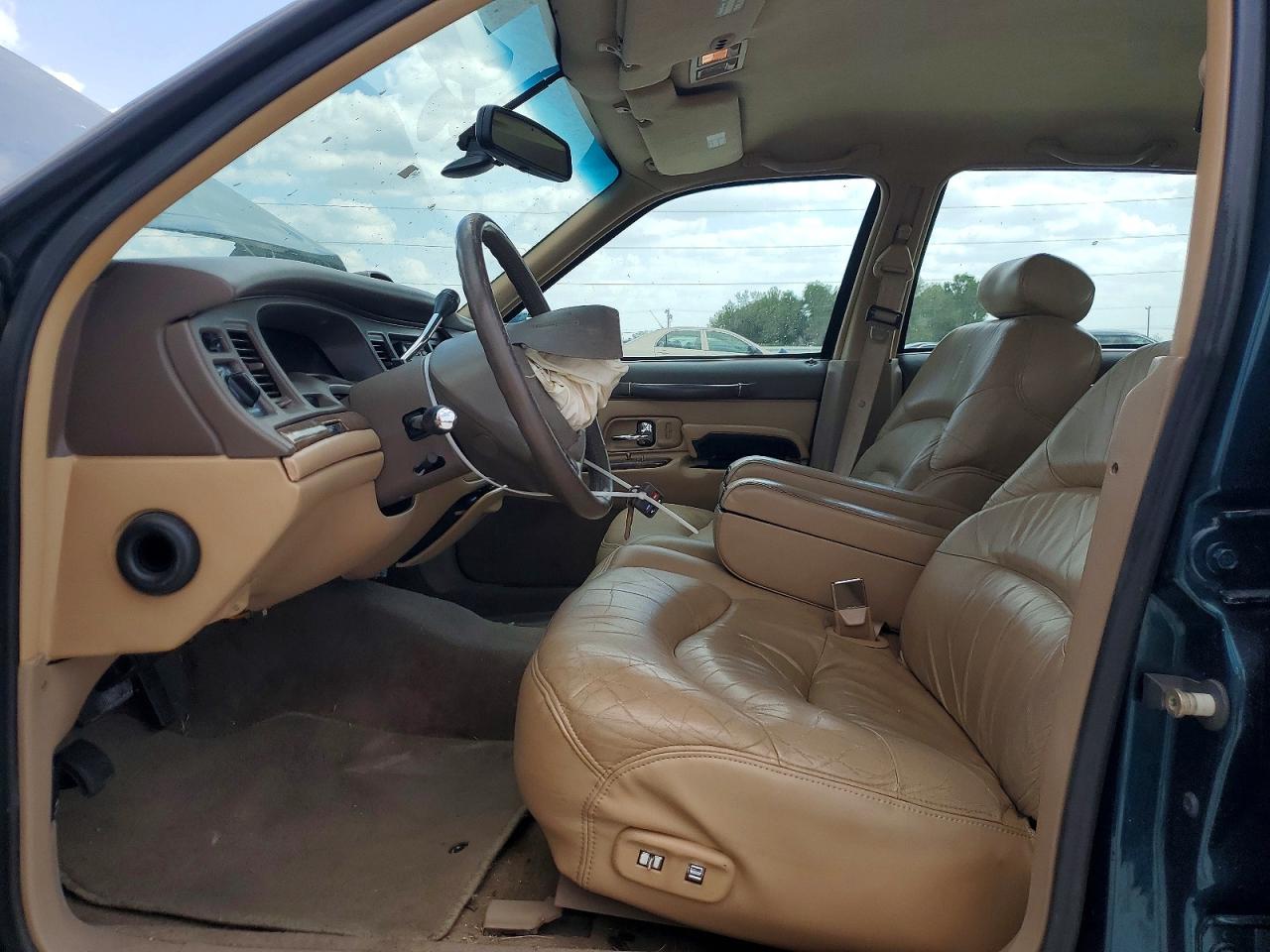 1997 Lincoln Town Car Signature Бирюзовый vin: 1LNLM82W3VY721404