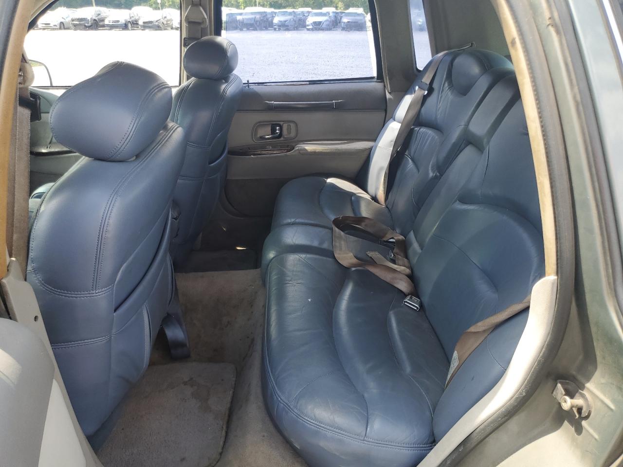 1997 Lincoln Town Car Signature Gray vin: 1LNLM82W6VY643586