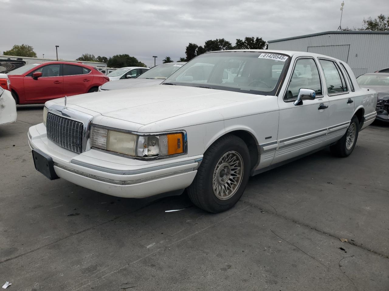 1993 Lincoln Town Car Signature Белый vin: 1LNLM82W7PY742162