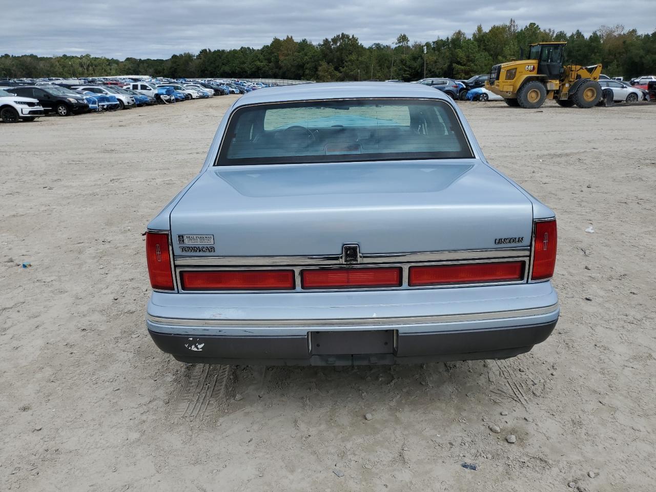 1997 Lincoln Town Car Signature Teal vin: 1LNLM82W7VY722233