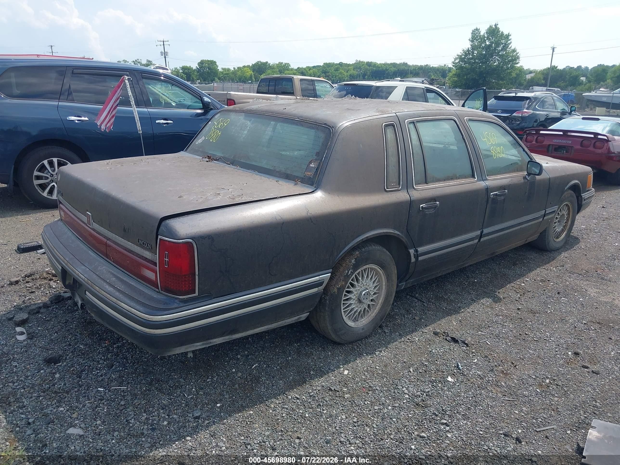 1993 Lincoln Town Car Cartier Gray vin: 1LNLM83W0PY742969