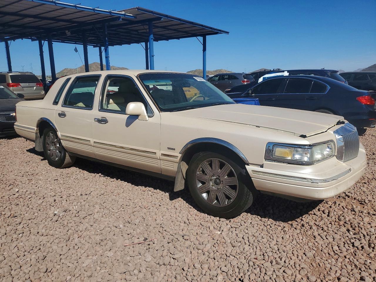1995 Lincoln Town Car Cartier Beige vin: 1LNLM83W1SY615379
