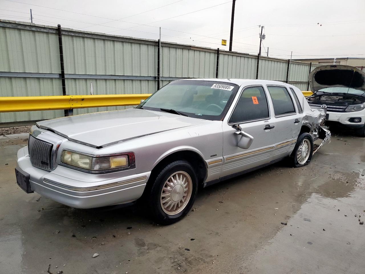 1LNLM83W6TY719125
