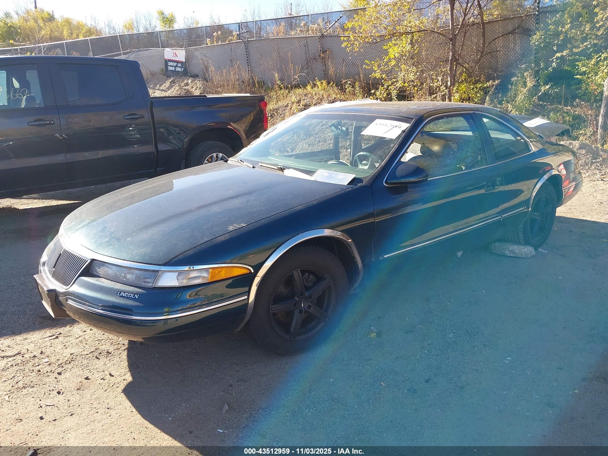 1994 Lincoln Mark Viii   Green vin: 1LNLM91V1RY707098