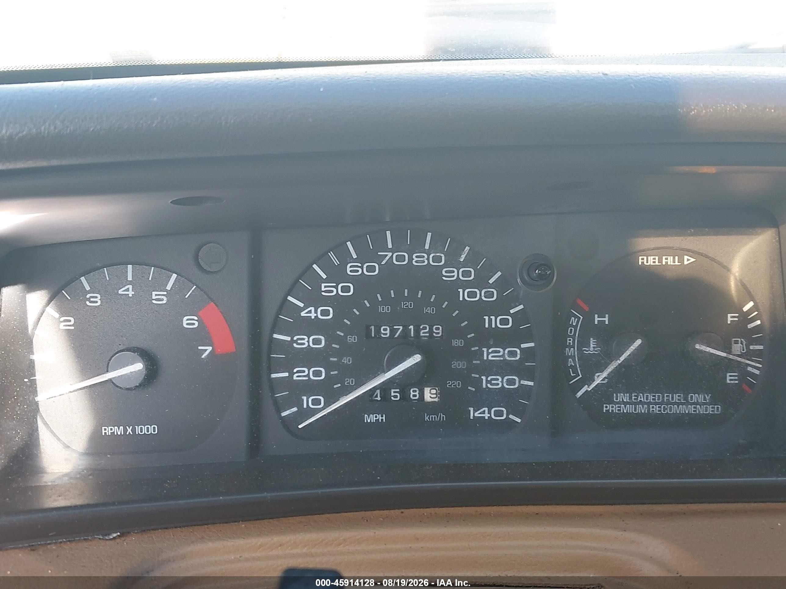 1996 Lincoln Mark Viii Lsc/diamond Anniversary White vin: 1LNLM91V1TY709974