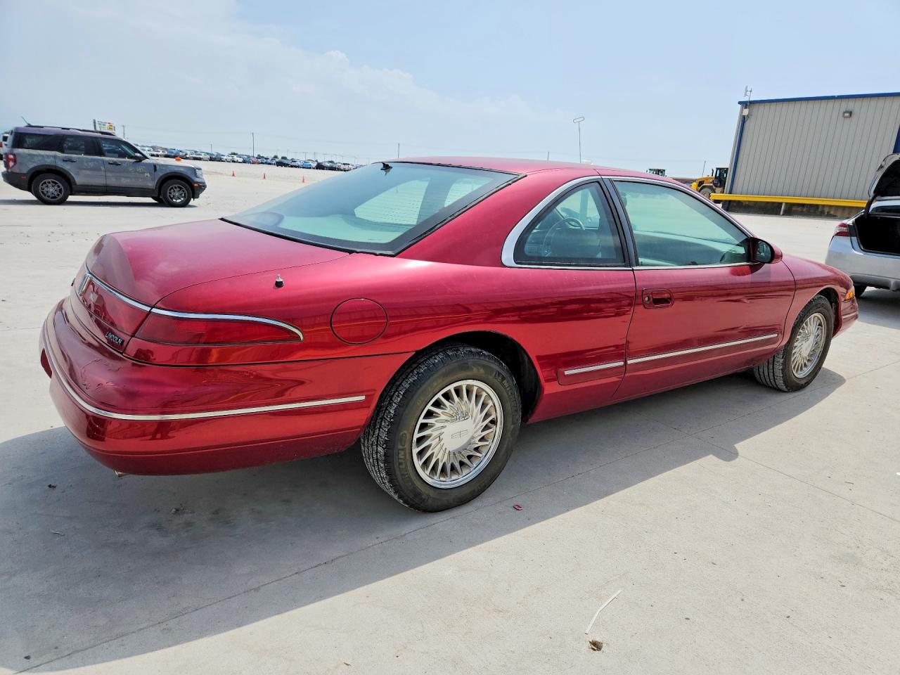1995 Lincoln Mark Viii Red vin: 1LNLM91V2SY644728