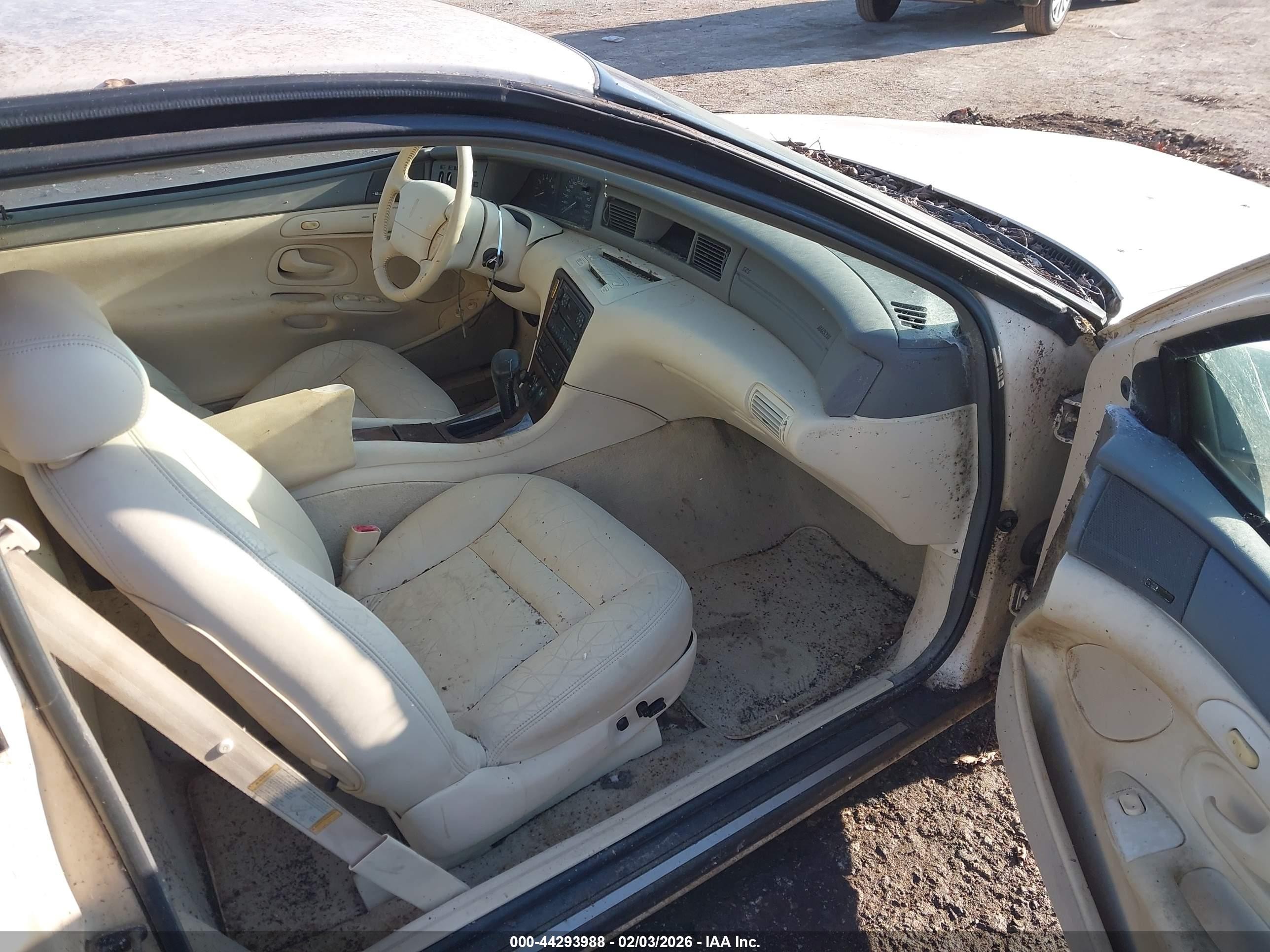 1995 Lincoln Mark Viii Lsc White vin: 1LNLM91V2SY664381